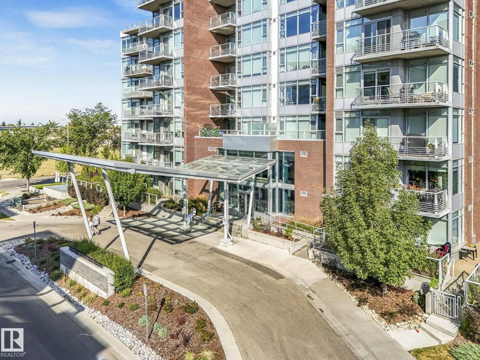 #706 2606 109 ST NW