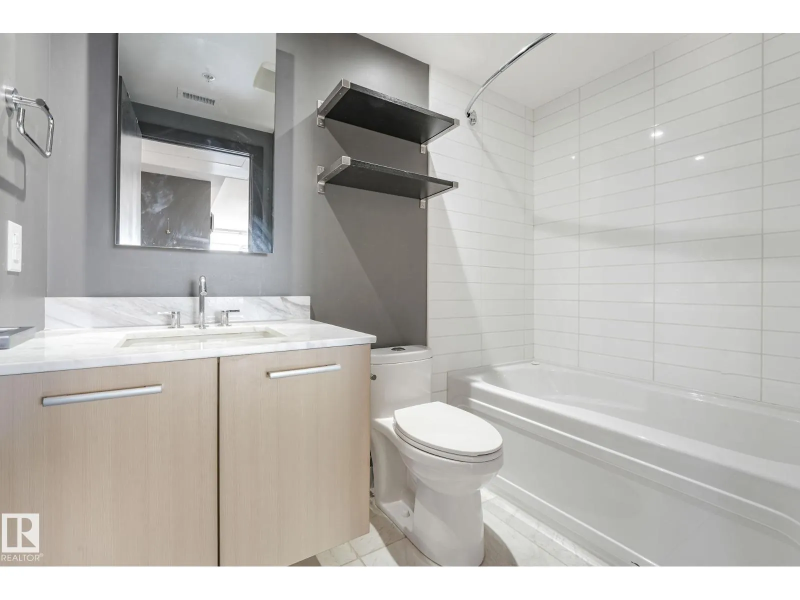 #706 2606 109 ST NW