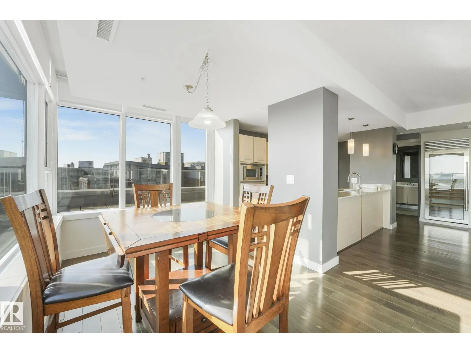 #706 2606 109 ST NW