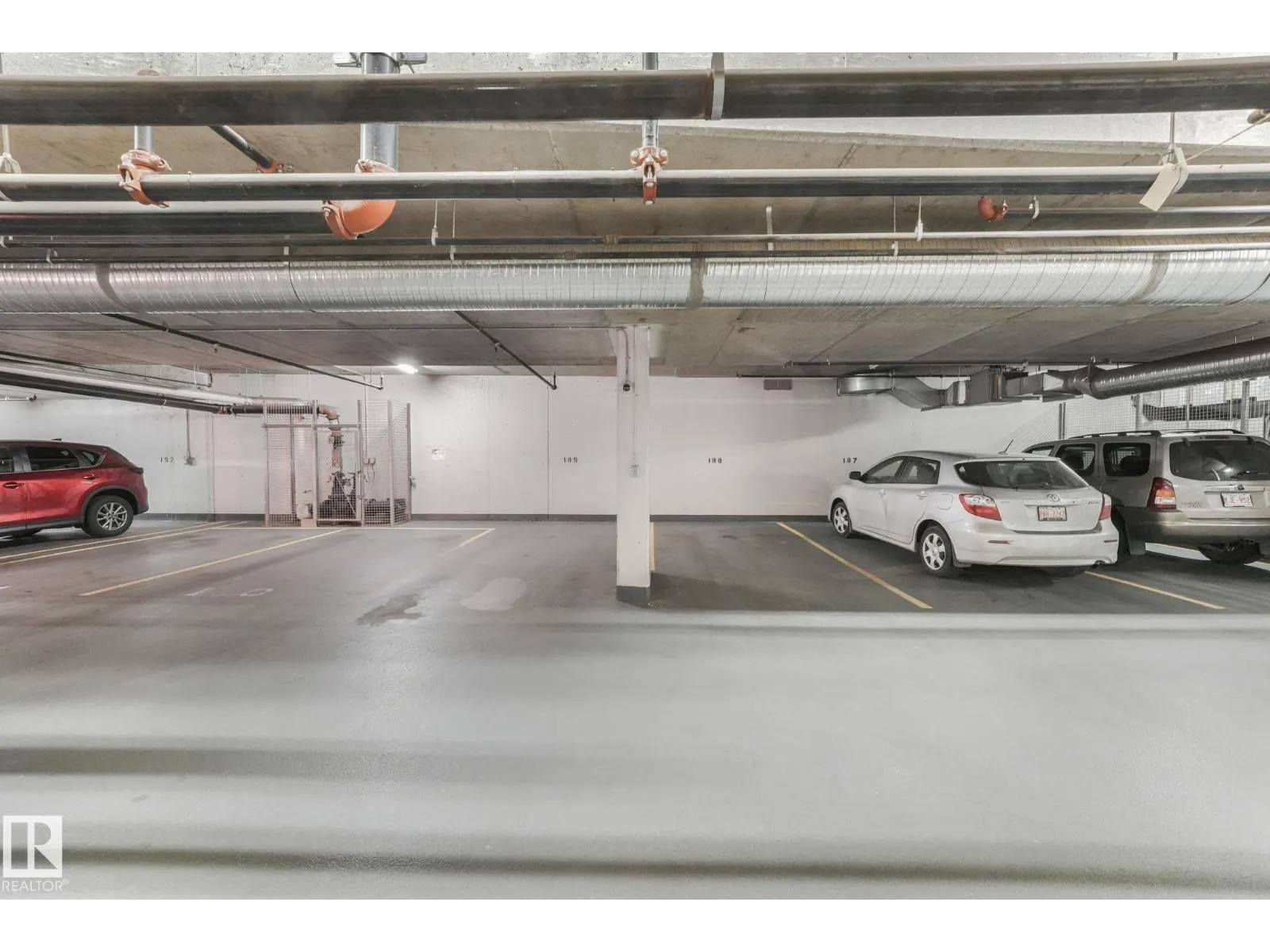 #706 2606 109 ST NW