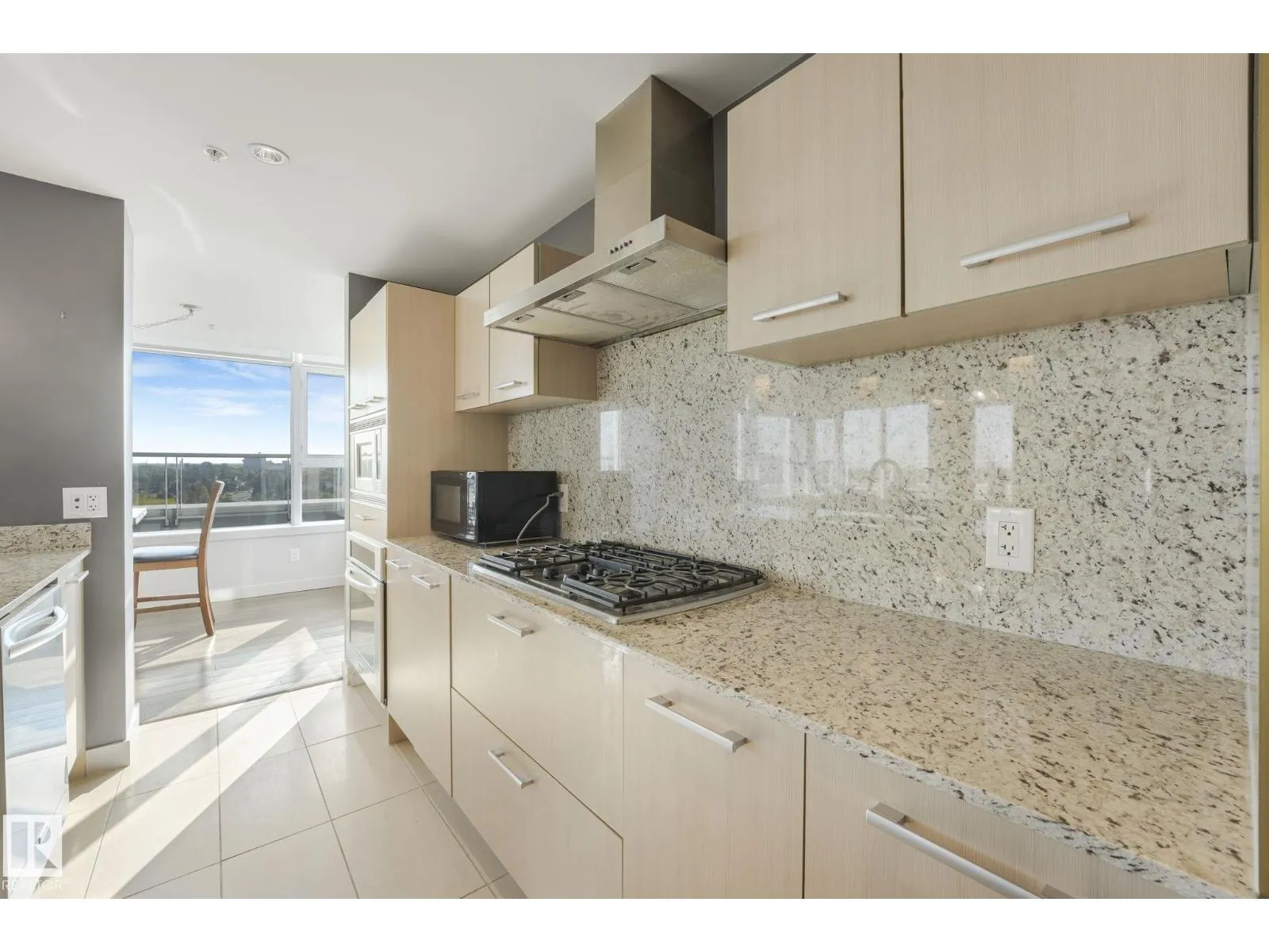 #706 2606 109 ST NW
