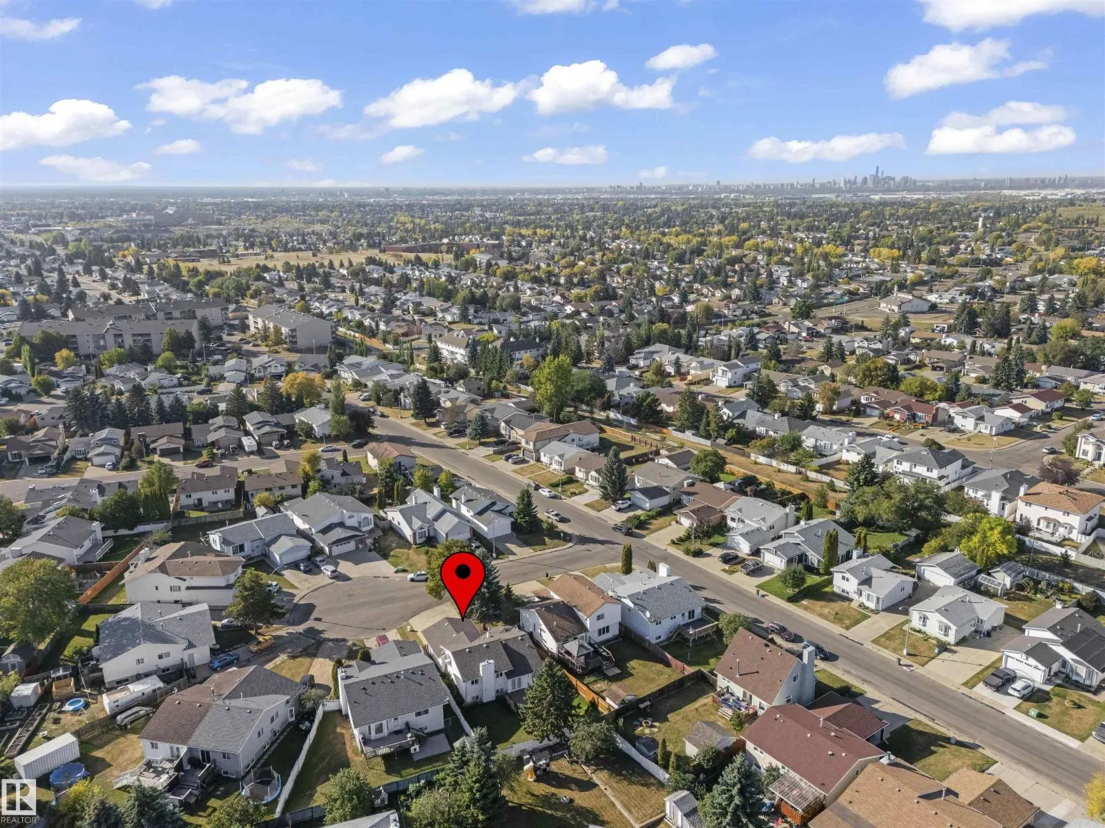 4137 28 Ave NW NW