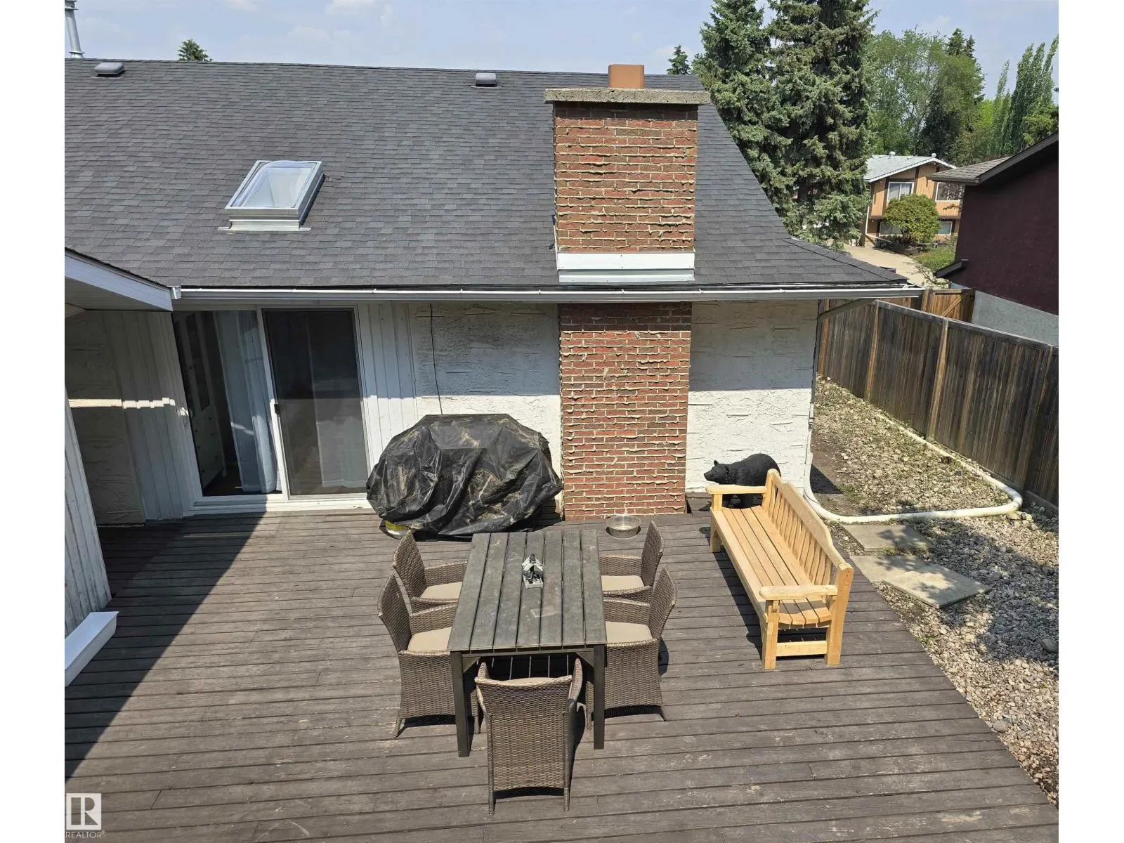 37 MANCHESTER DR