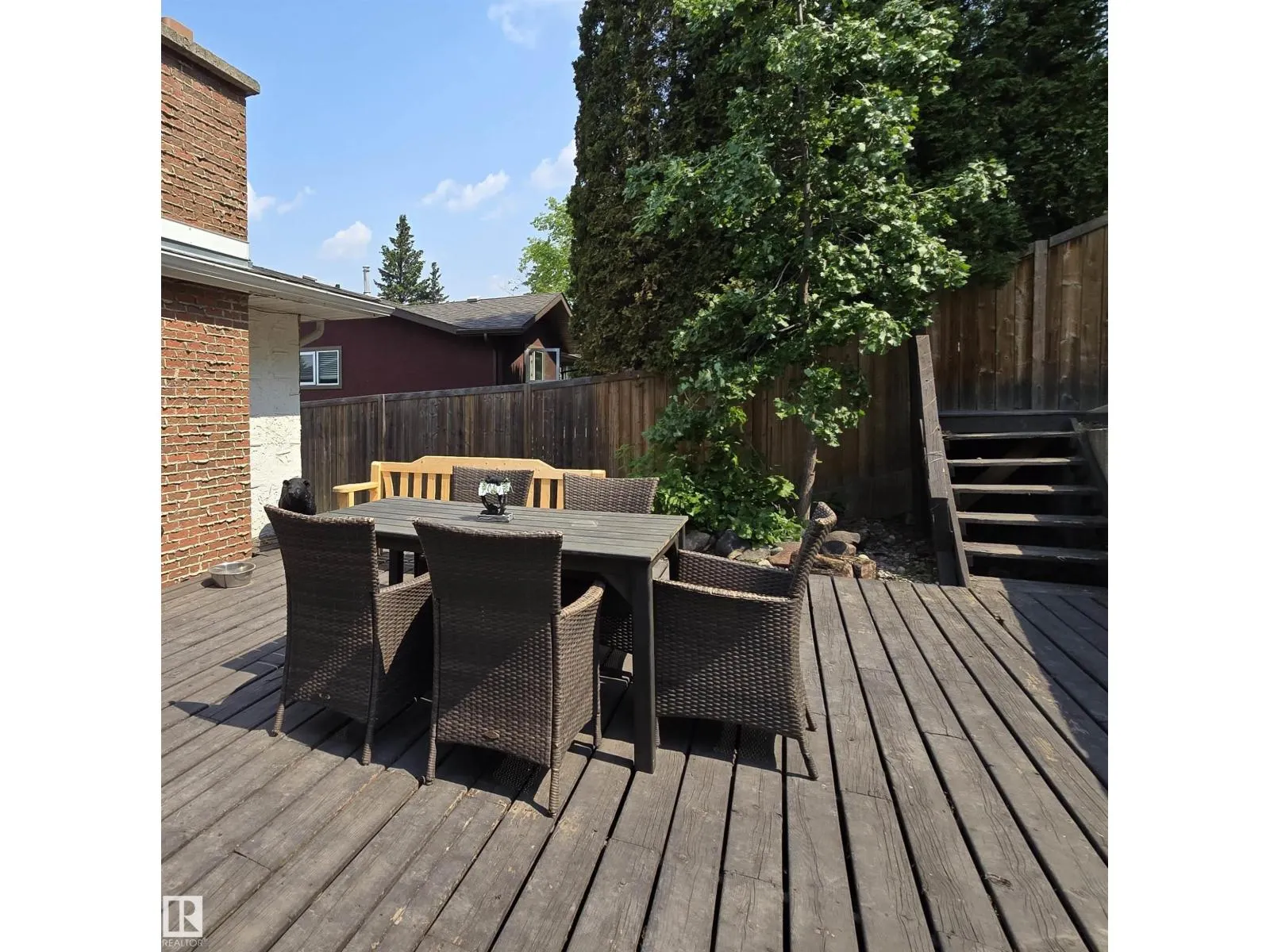 37 MANCHESTER DR