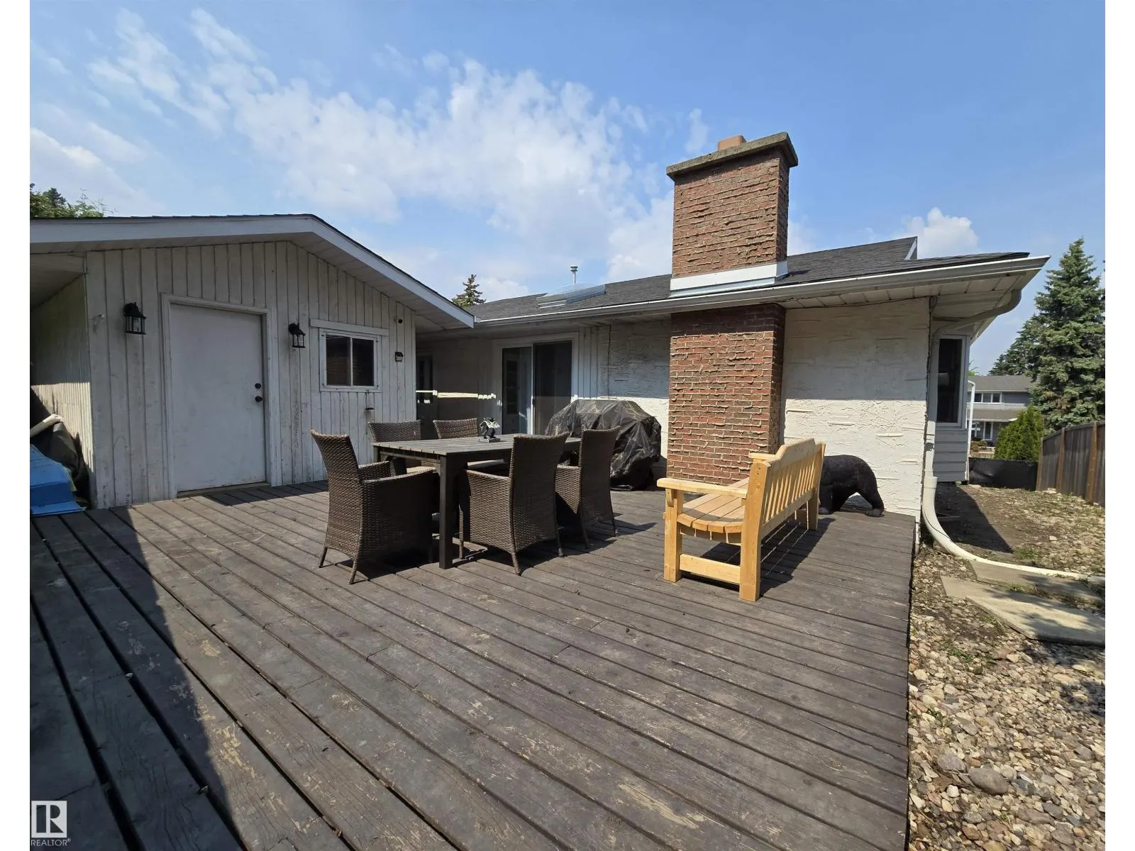 37 MANCHESTER DR