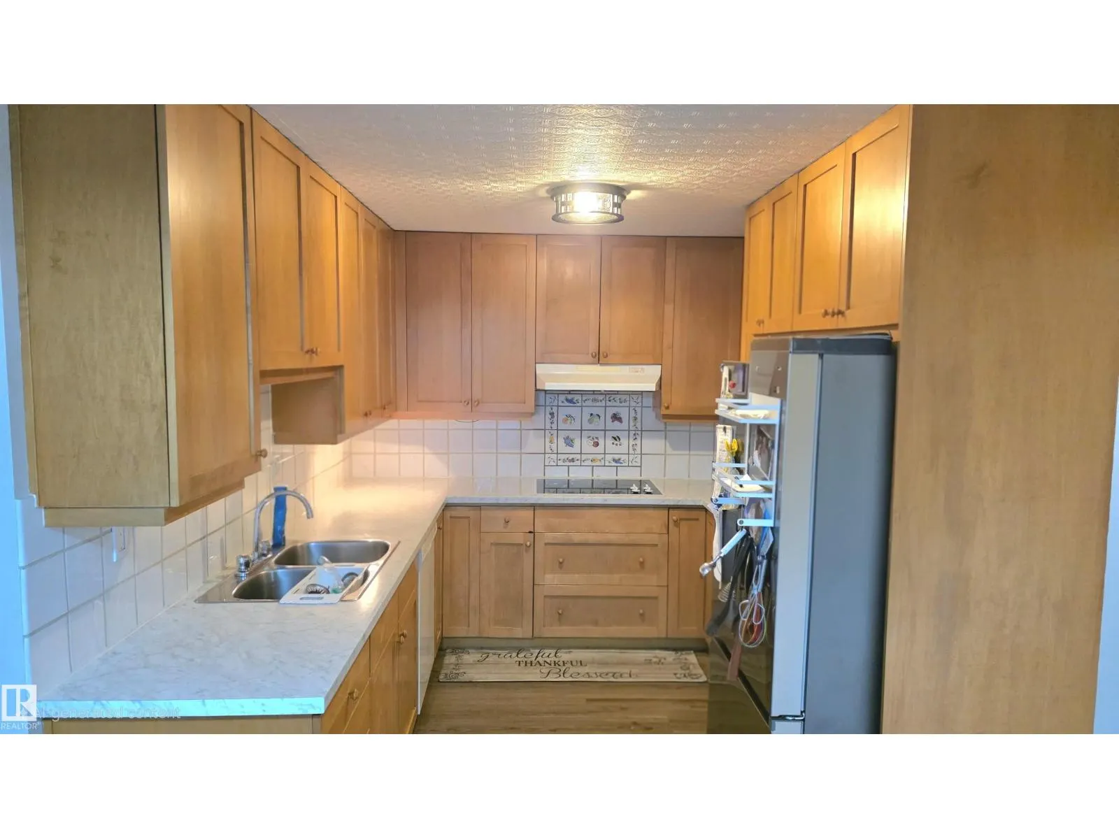 37 MANCHESTER DR