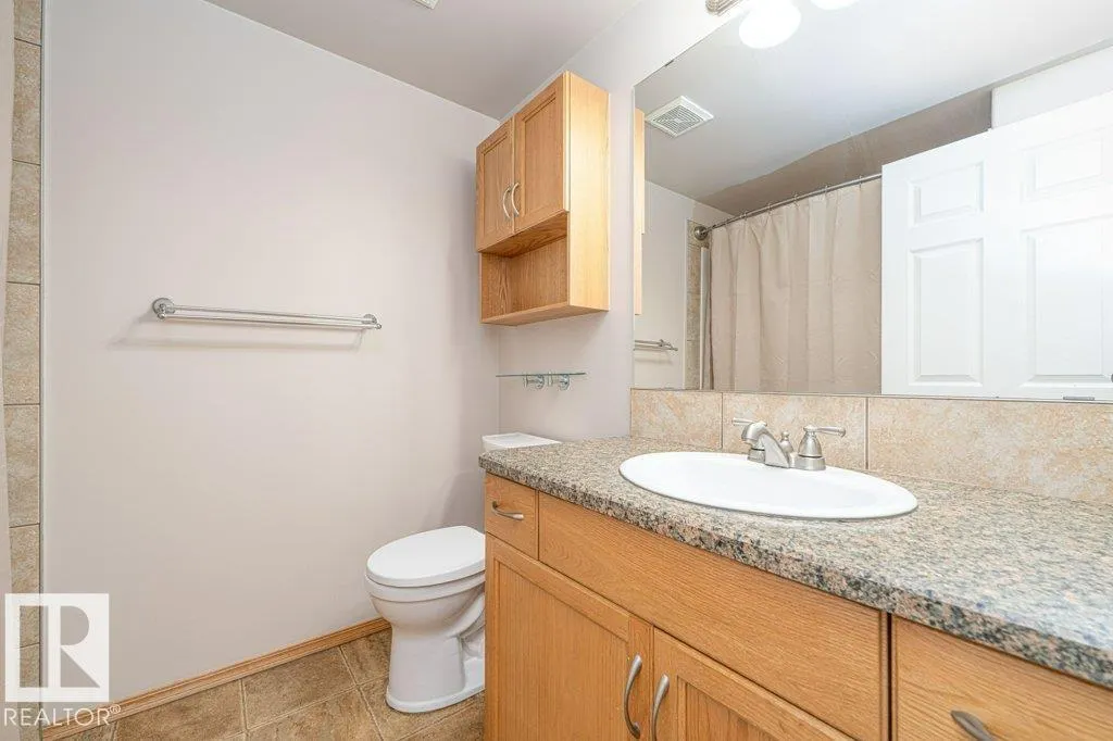 #407 45 INGLEWOOD DR