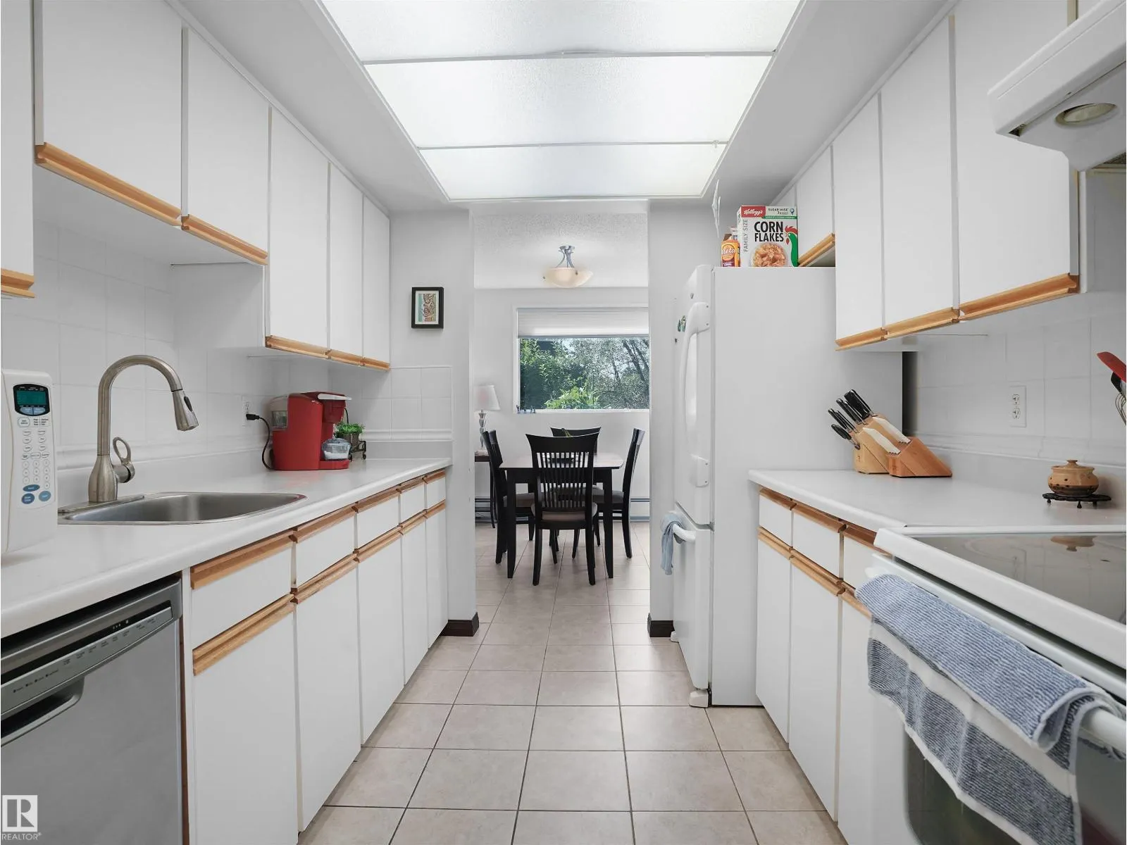 #102 4404 122 ST NW