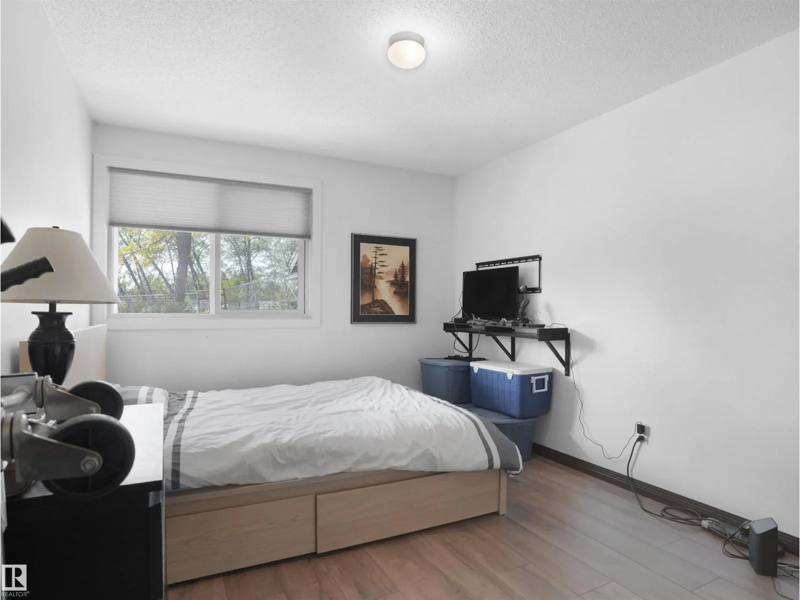 #102 4404 122 ST NW