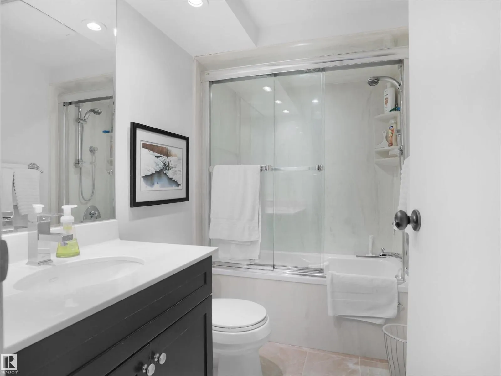#102 4404 122 ST NW