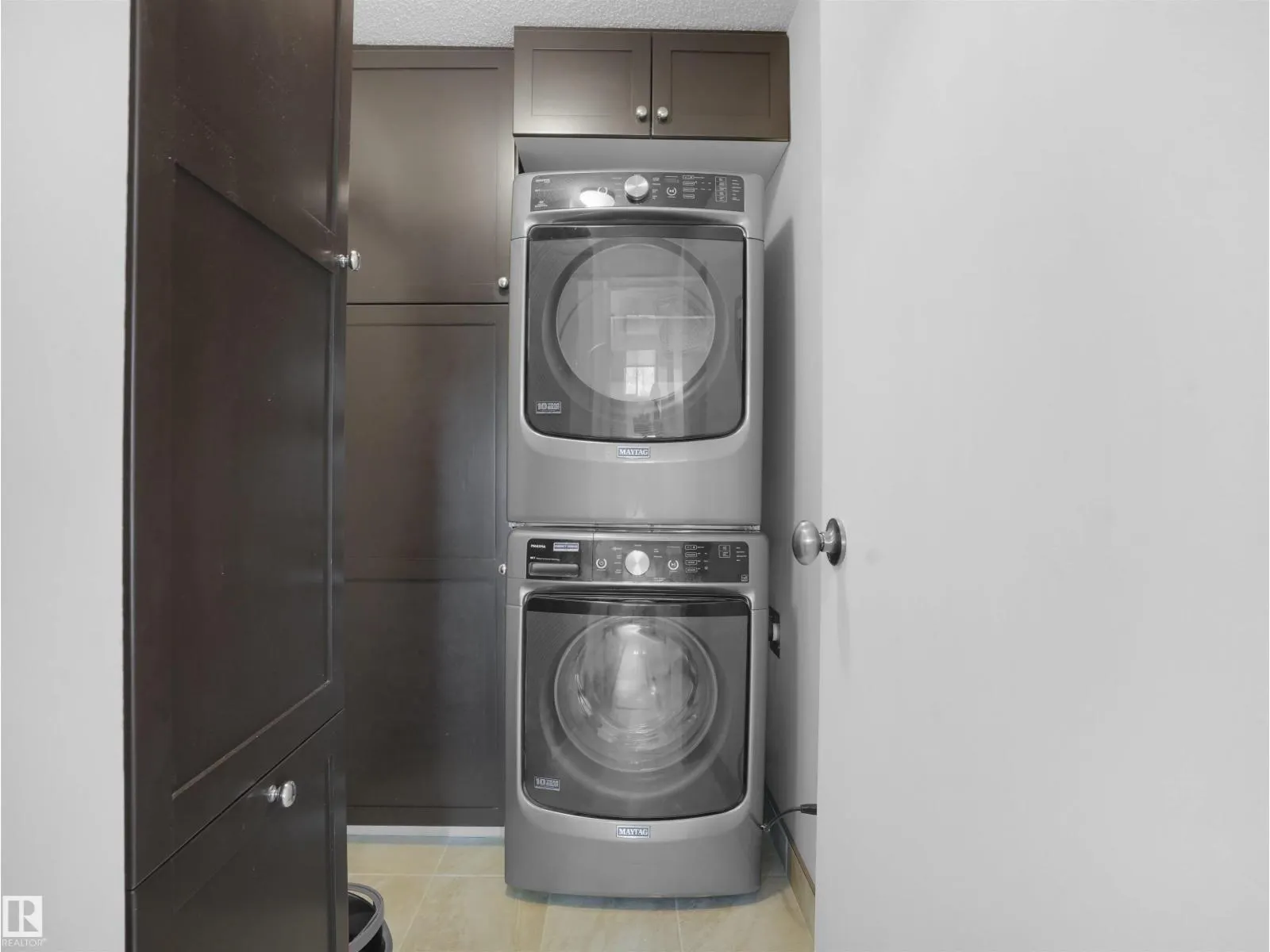 #102 4404 122 ST NW