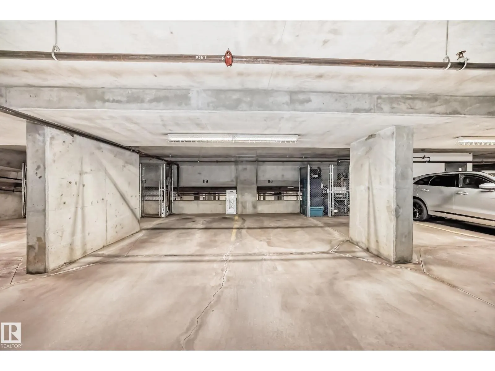 #404 10028 119 ST NW