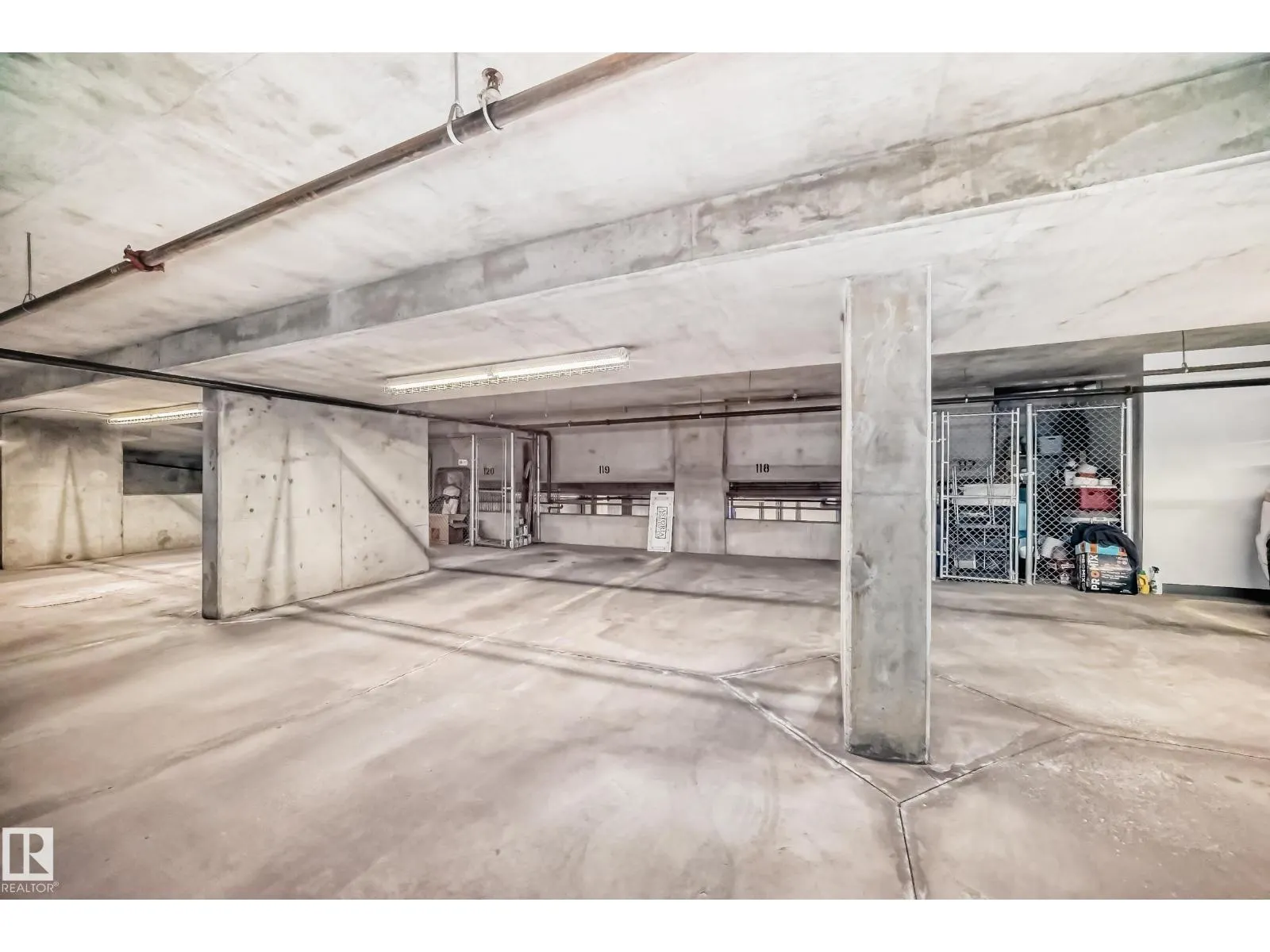 #404 10028 119 ST NW