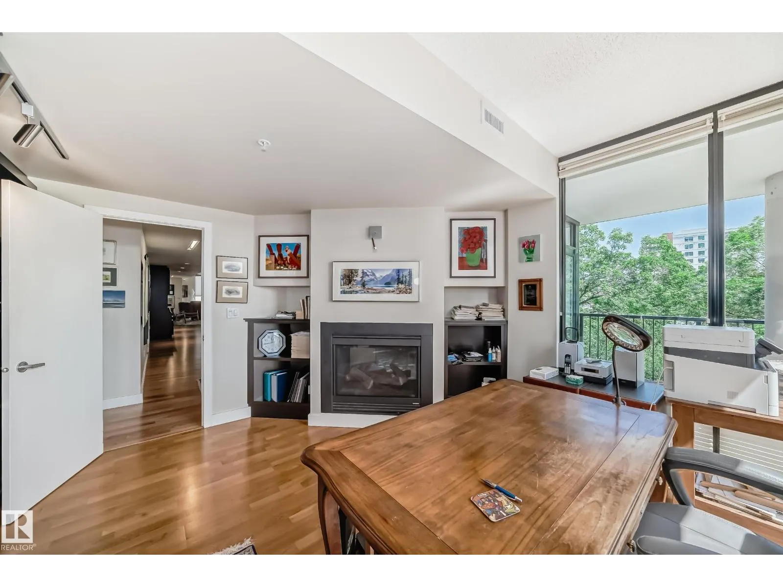 #404 10028 119 ST NW