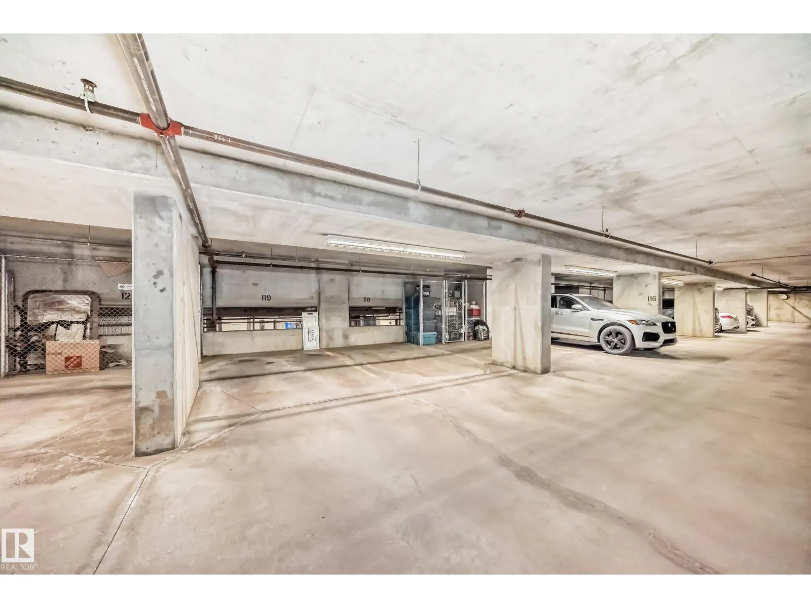#404 10028 119 ST NW