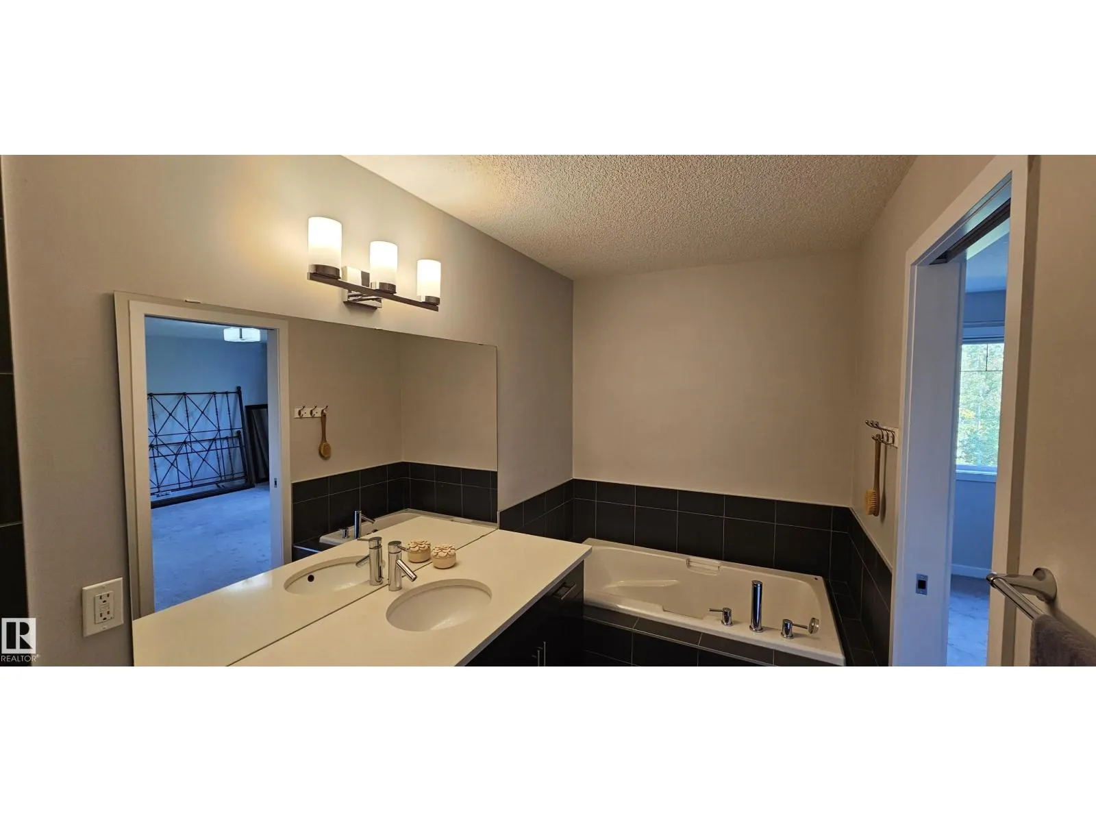 #22 5873 Mullen PL NW