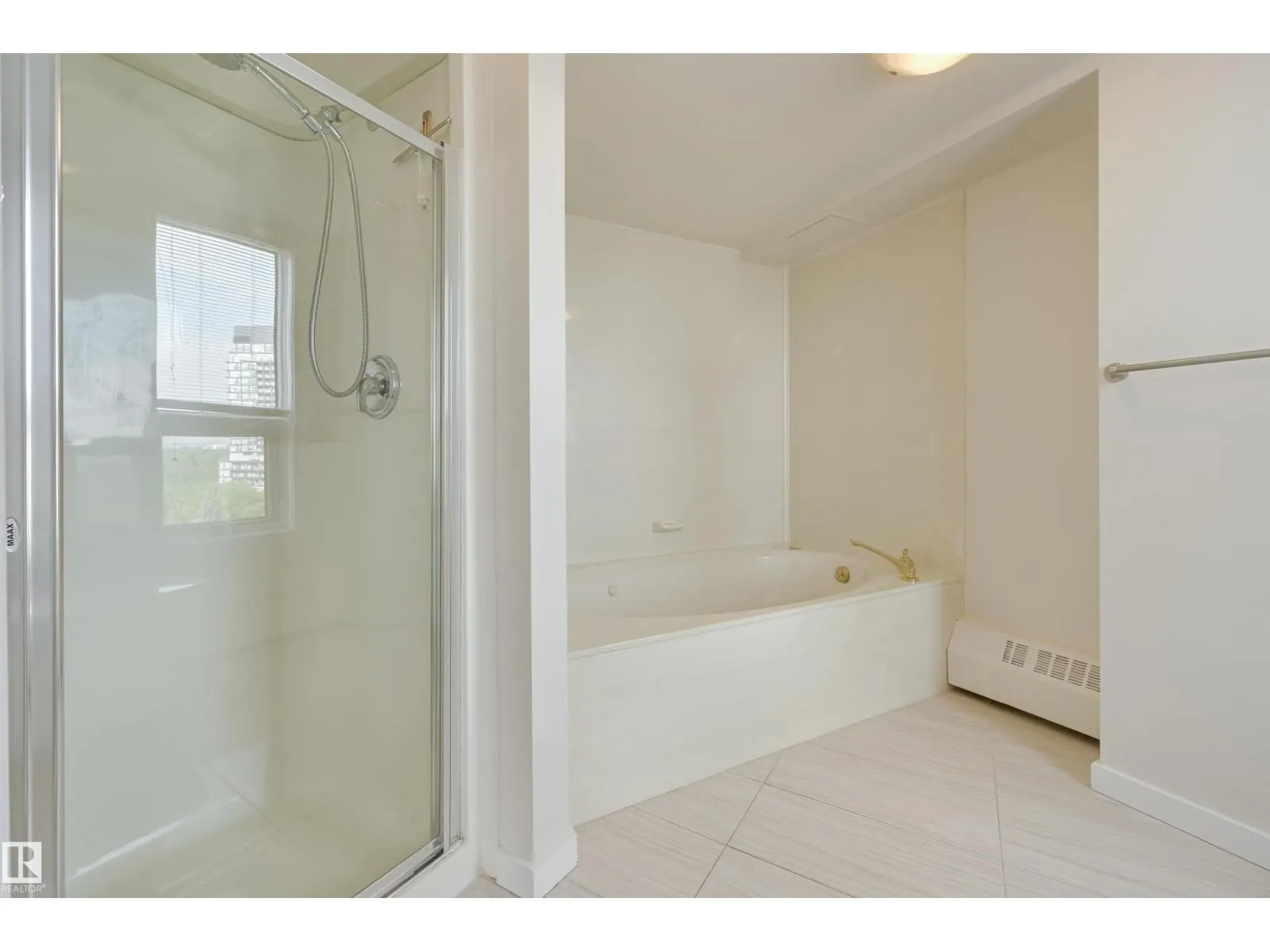 #1003 12319 JASPER AV NW
