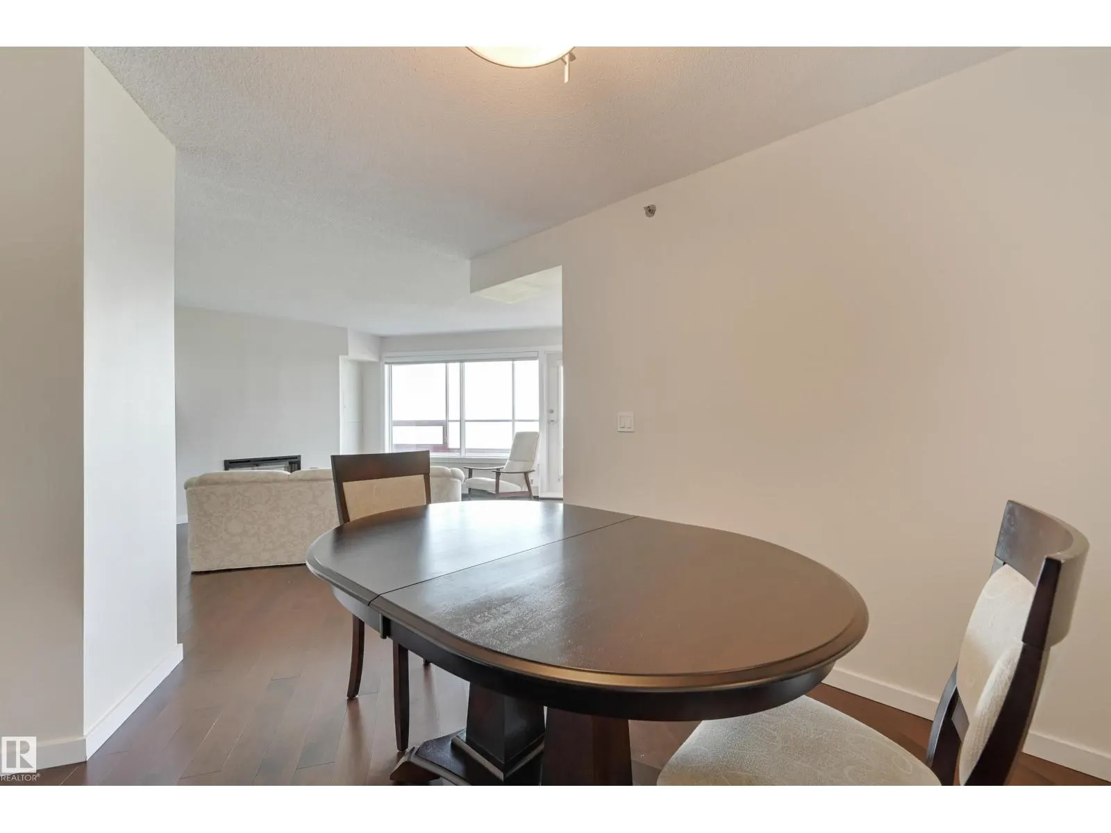 #1003 12319 JASPER AV NW