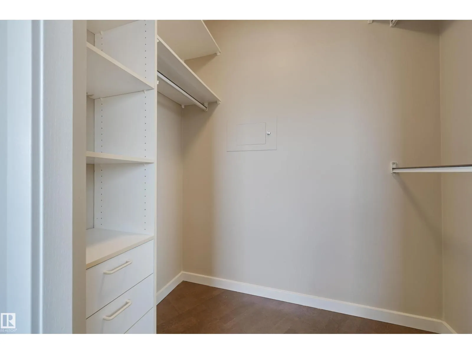 #1003 12319 JASPER AV NW