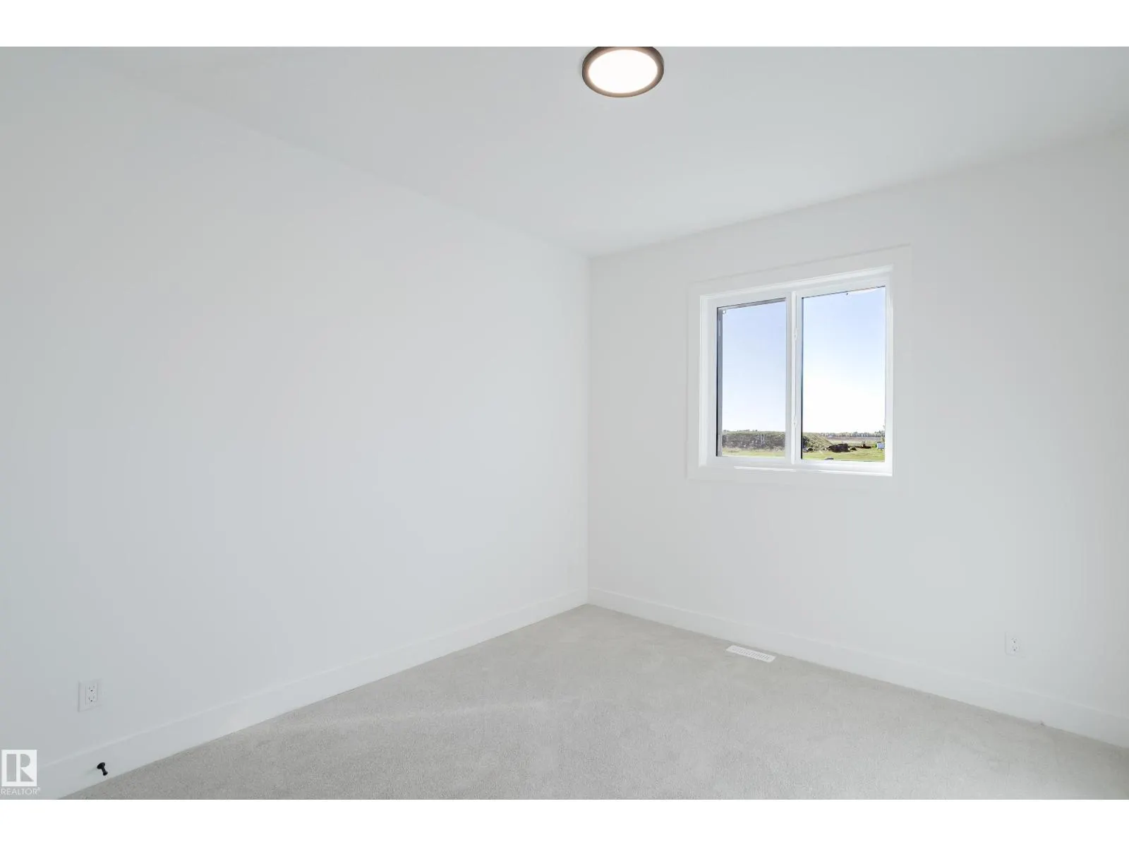 284 Munn WY