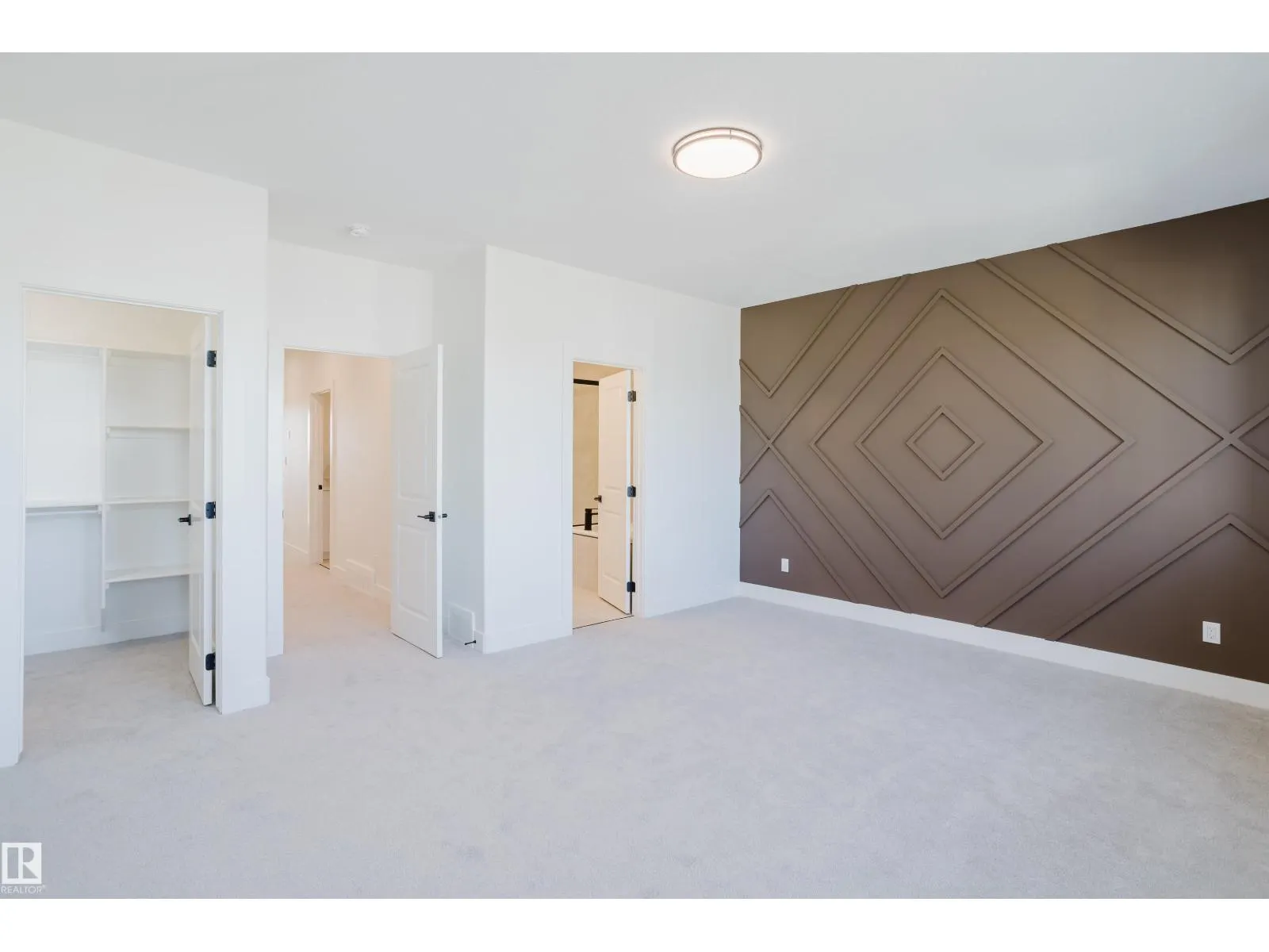 284 Munn WY