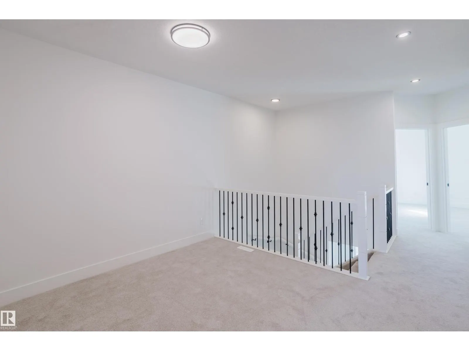 284 Munn WY