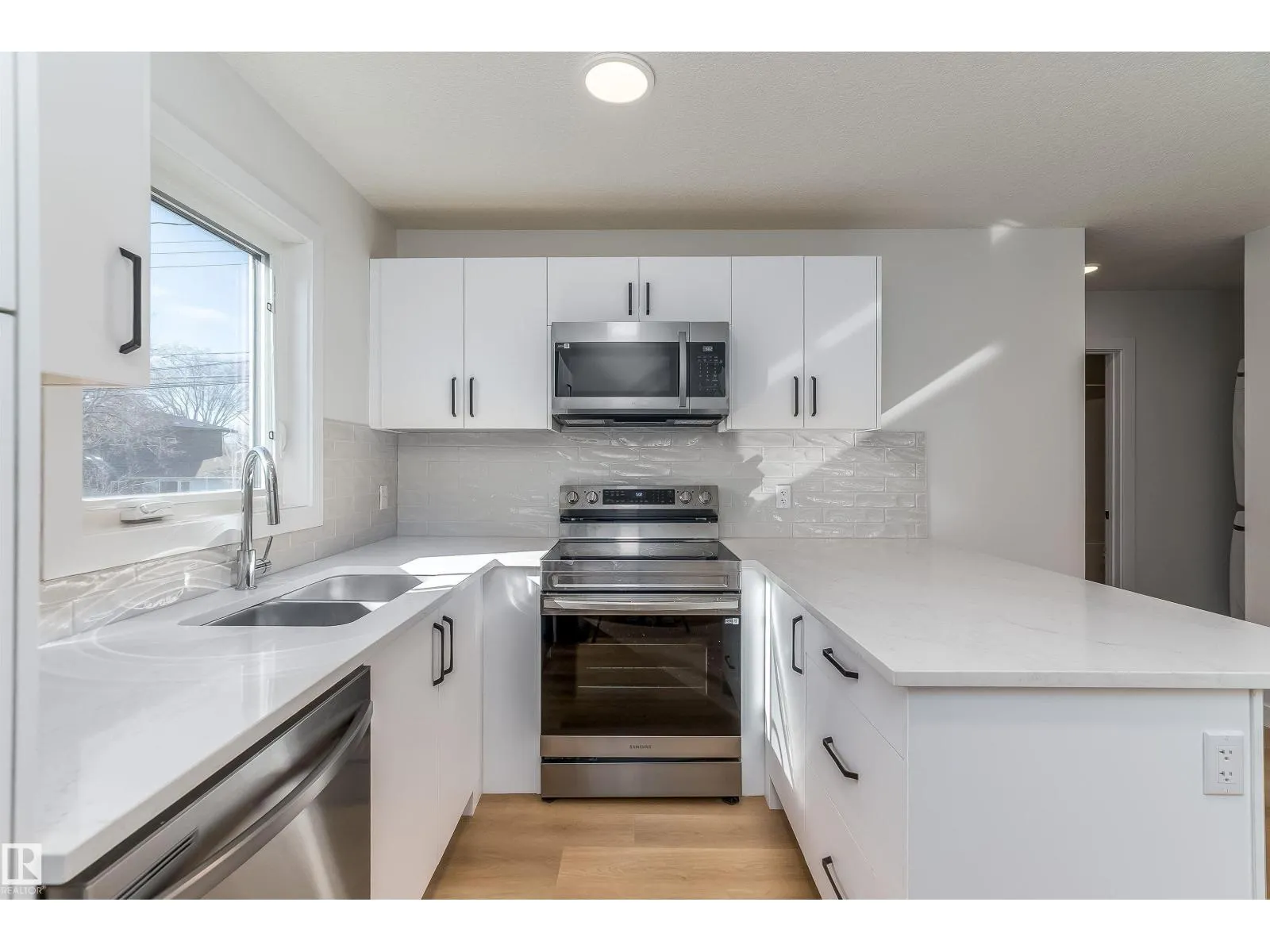 9540 148 ST NW