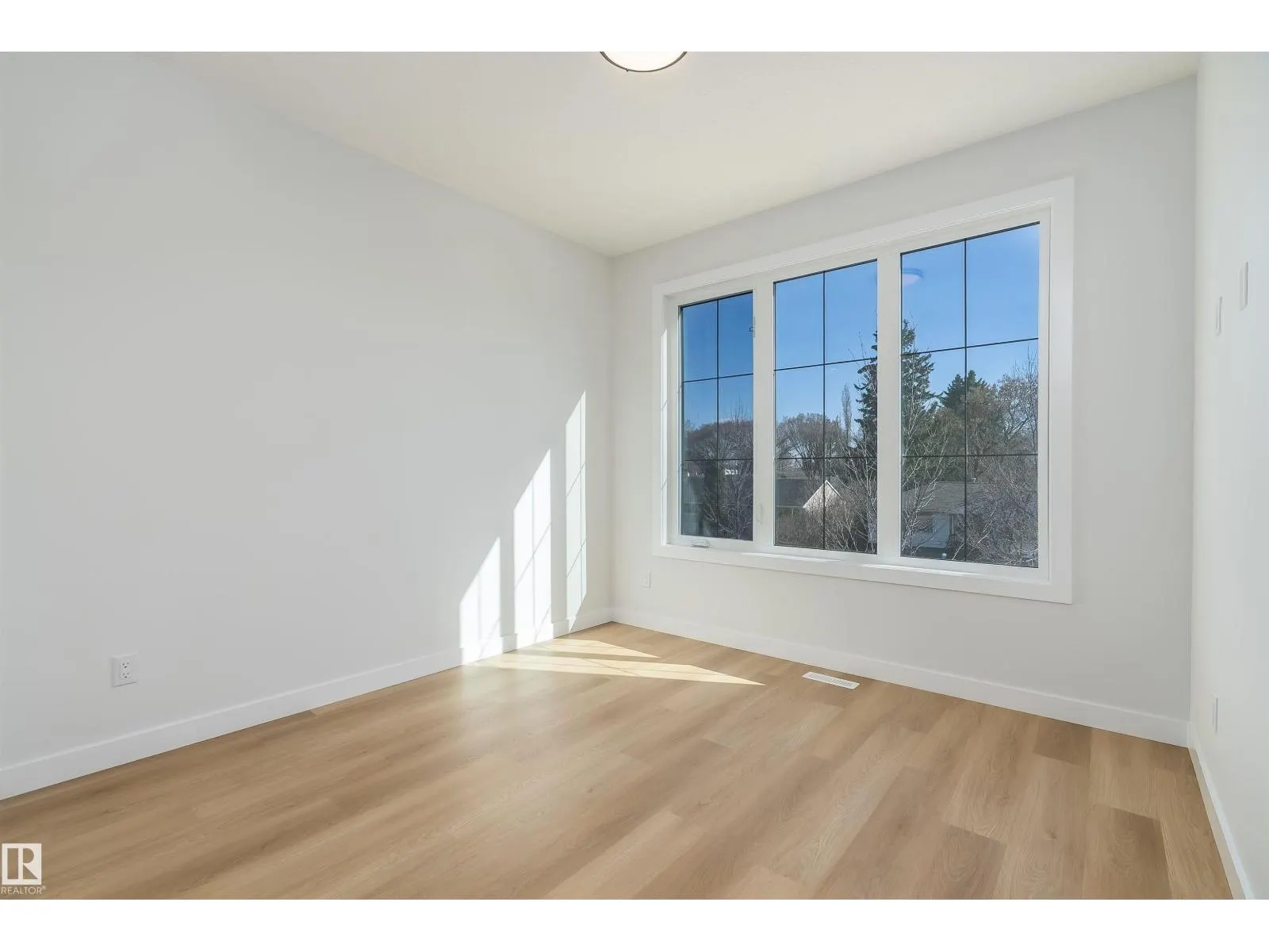 9540 148 ST NW