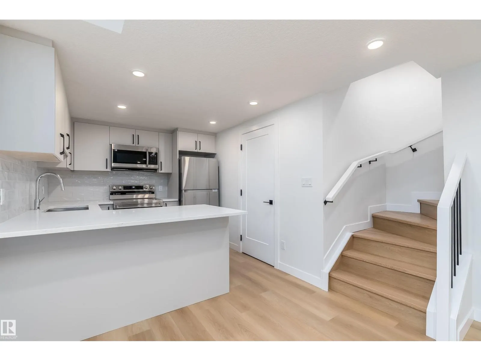 9540 148 ST NW