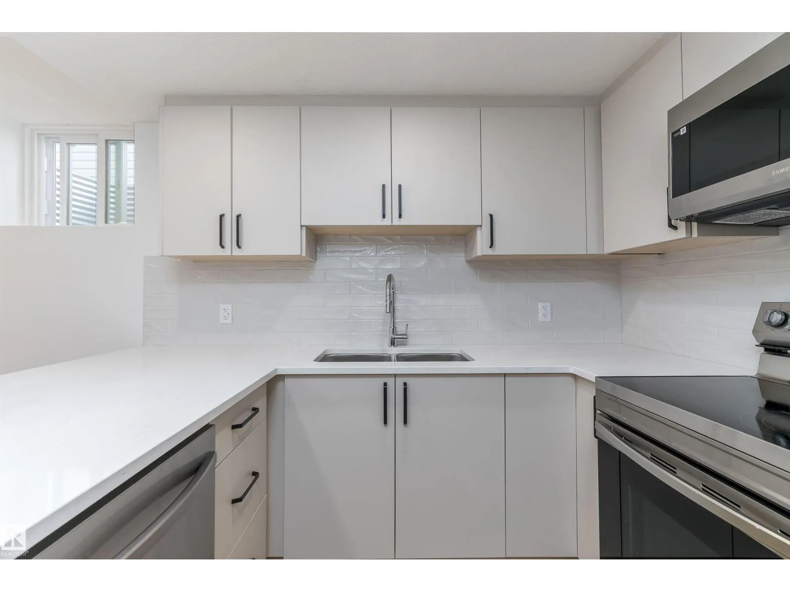 9540 148 ST NW