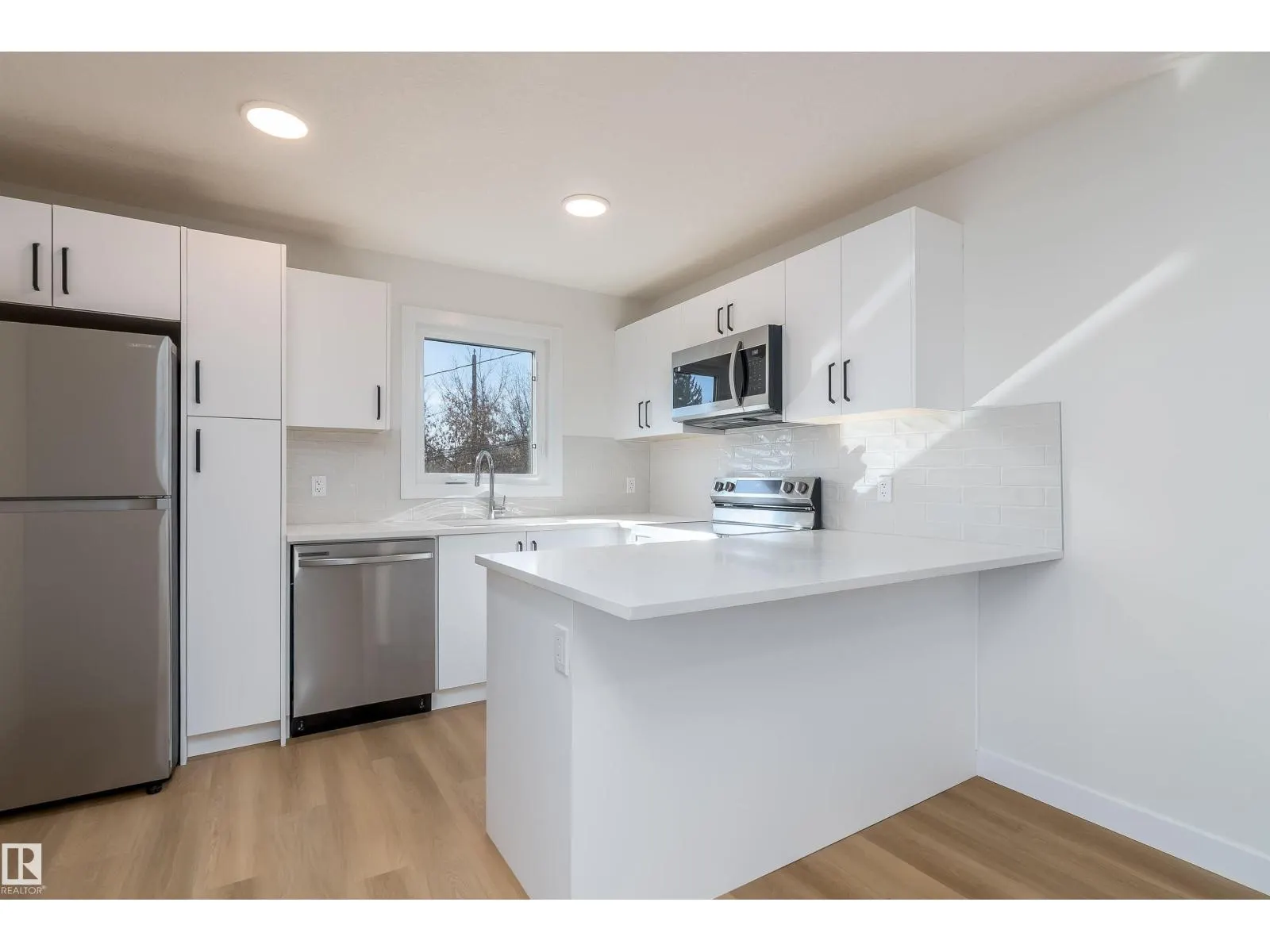 9540 148 ST NW