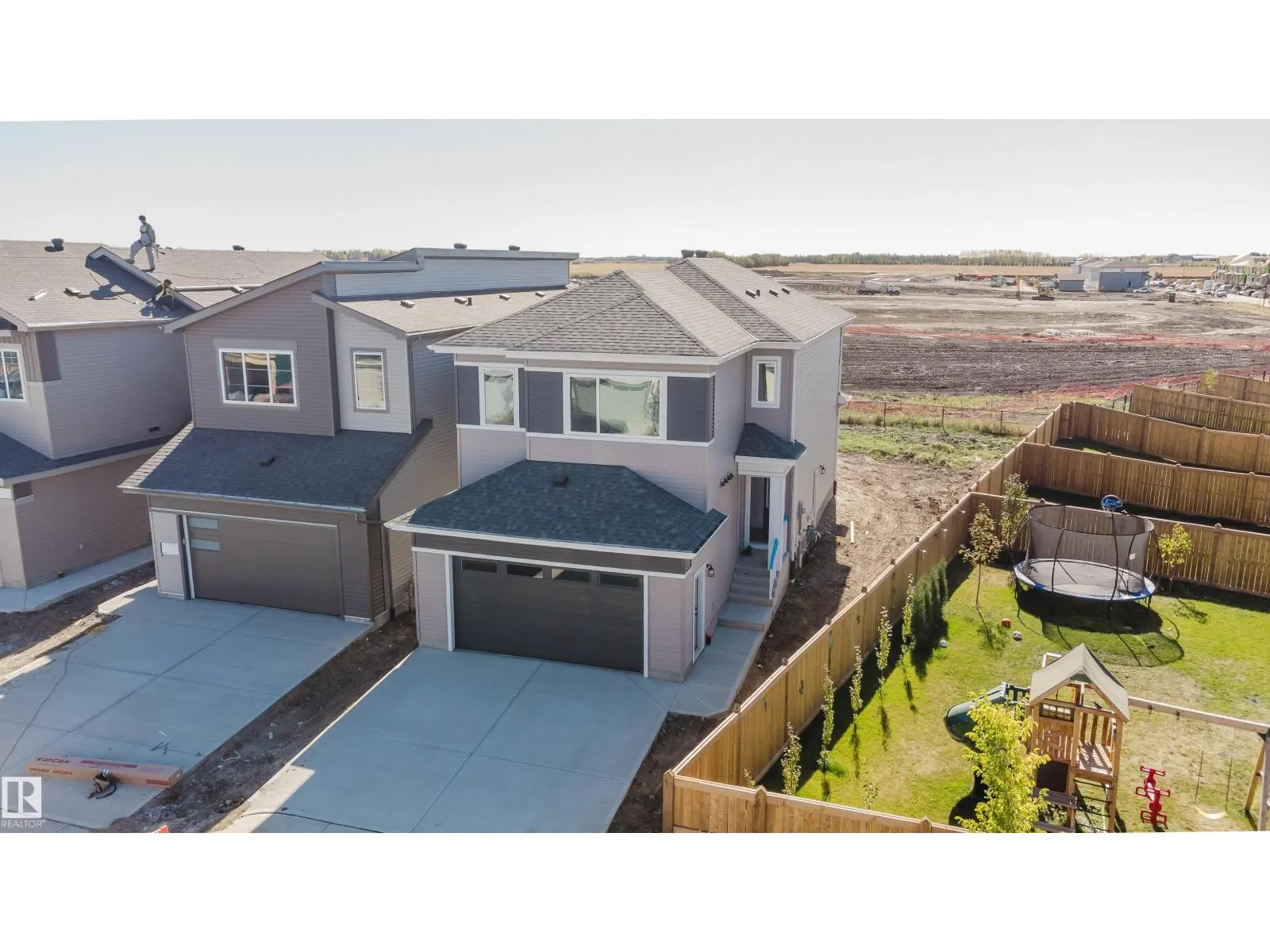 373 Bluff CV