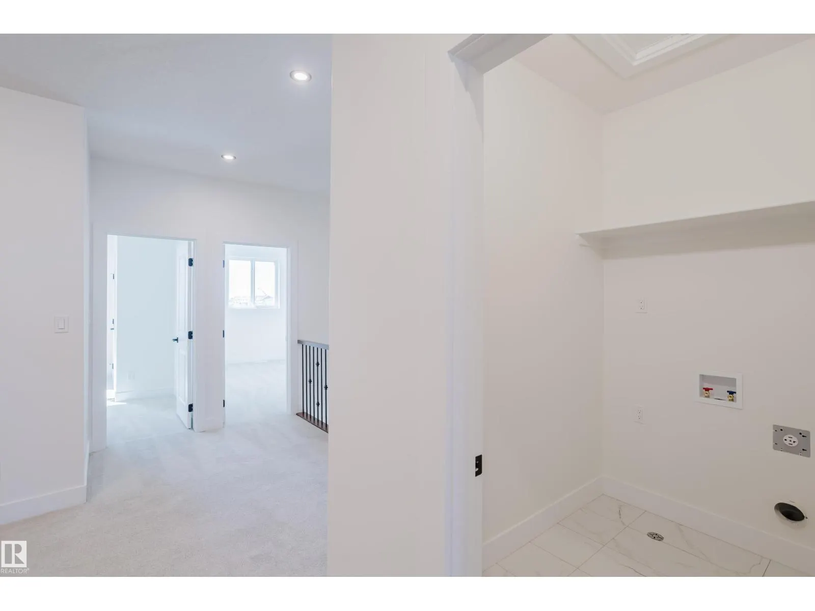 373 Bluff CV