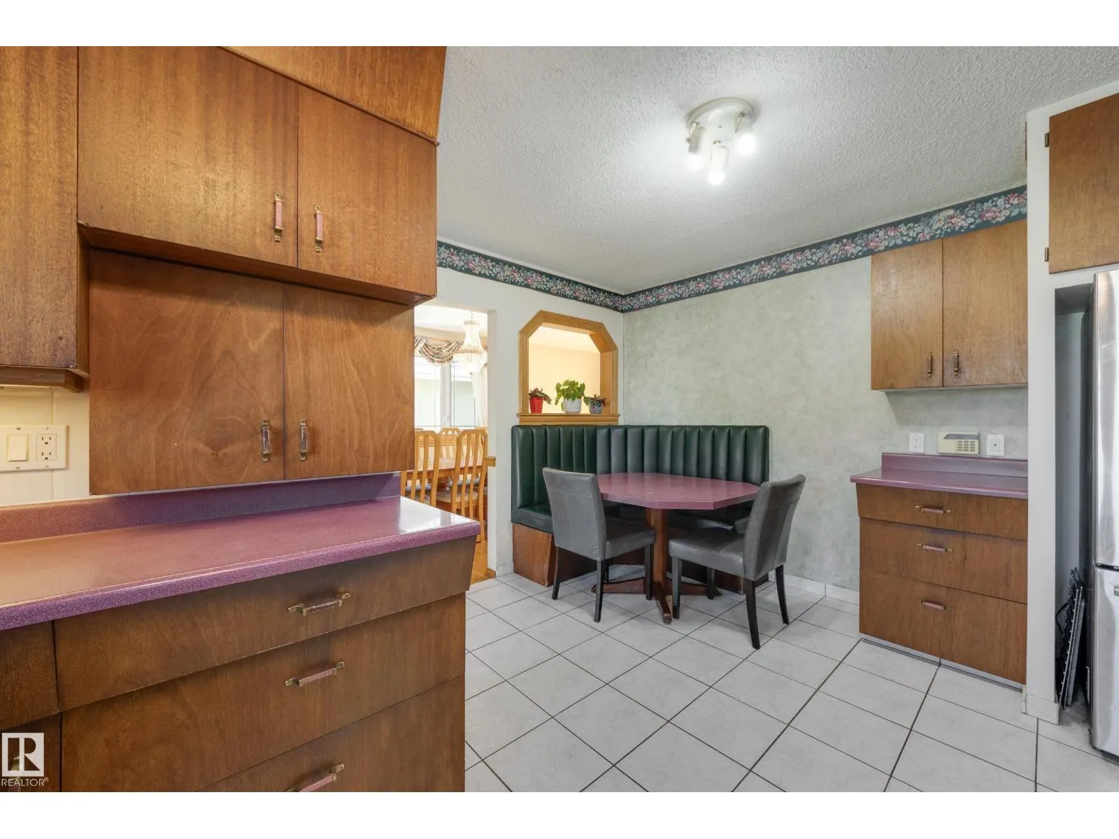 7512 129A AV NW NW