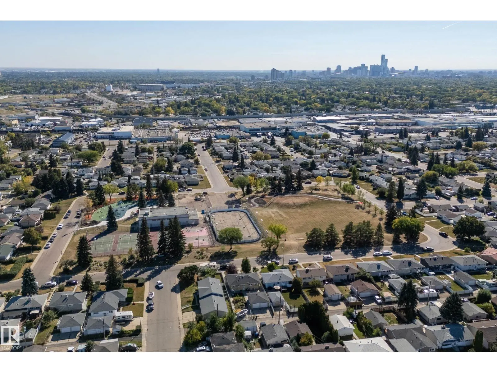 7512 129A AV NW NW