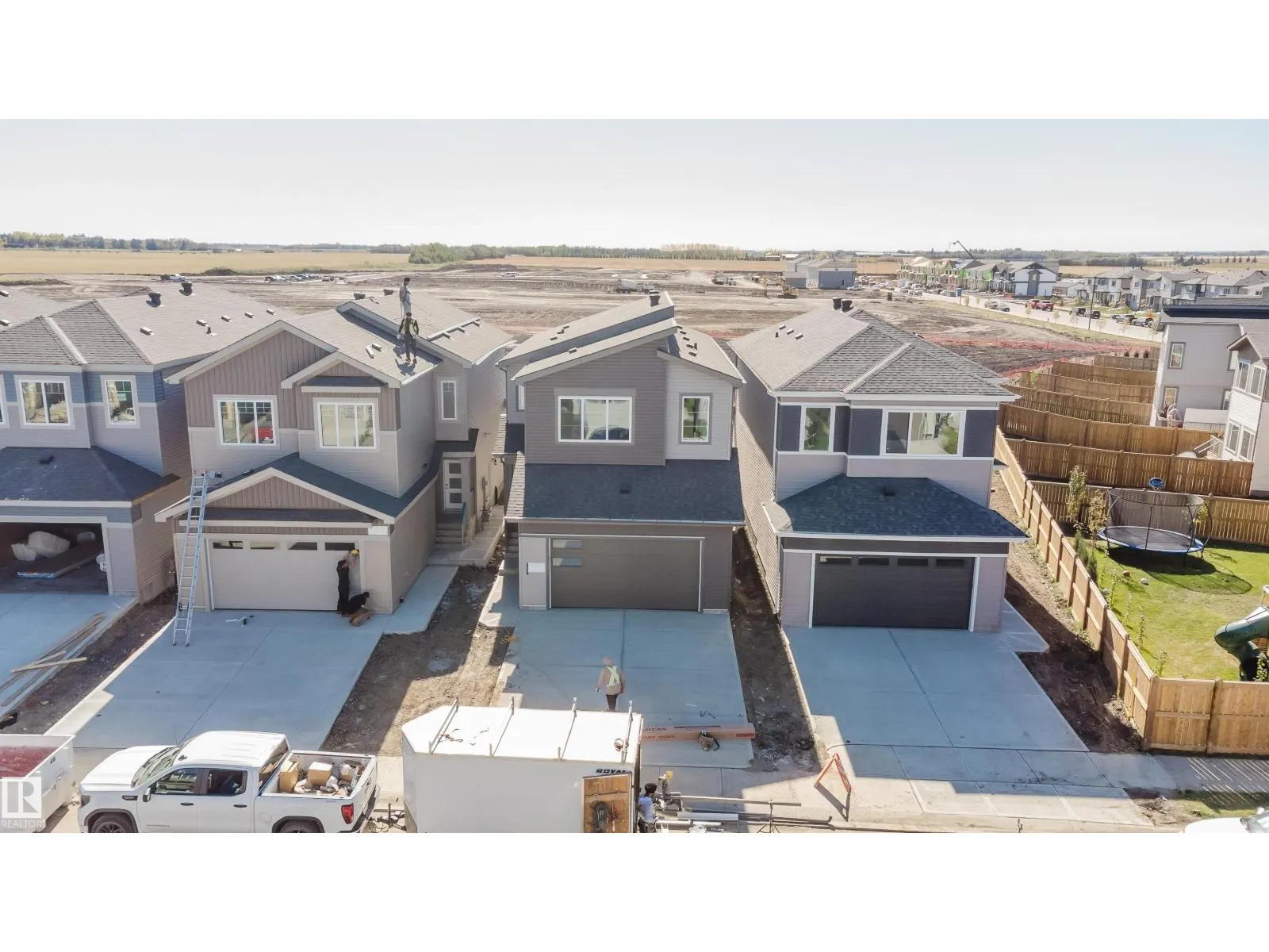 371 Bluff CV
