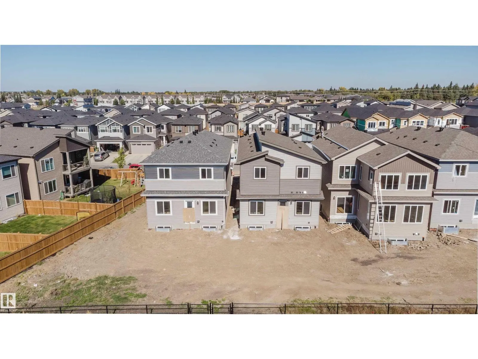 371 Bluff CV