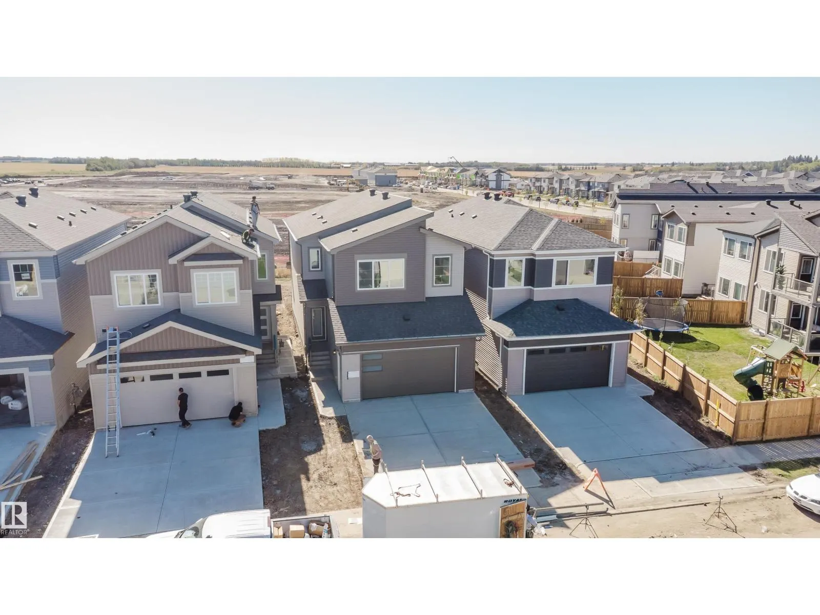 371 Bluff CV