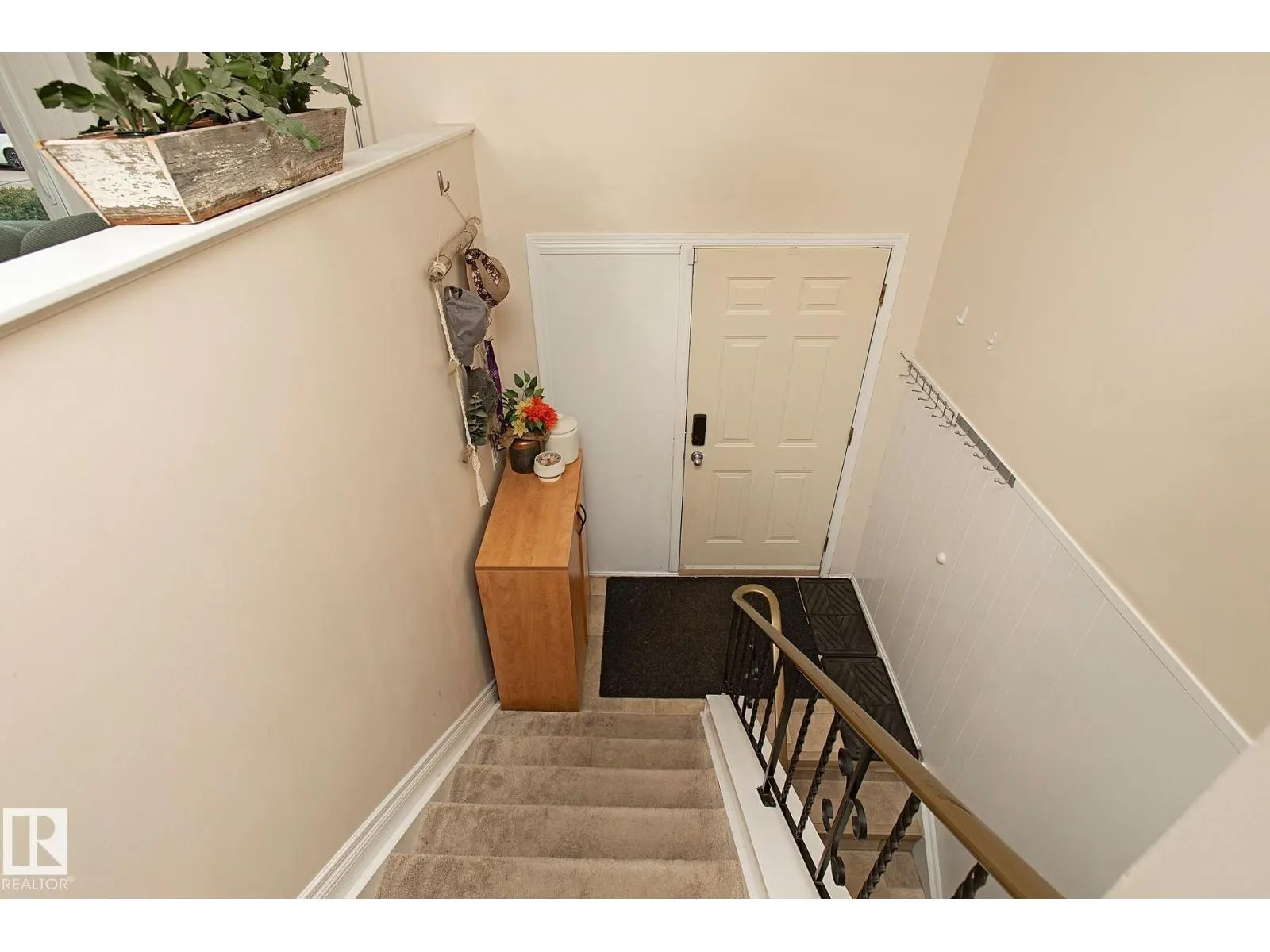 24 GALVESTON AV
