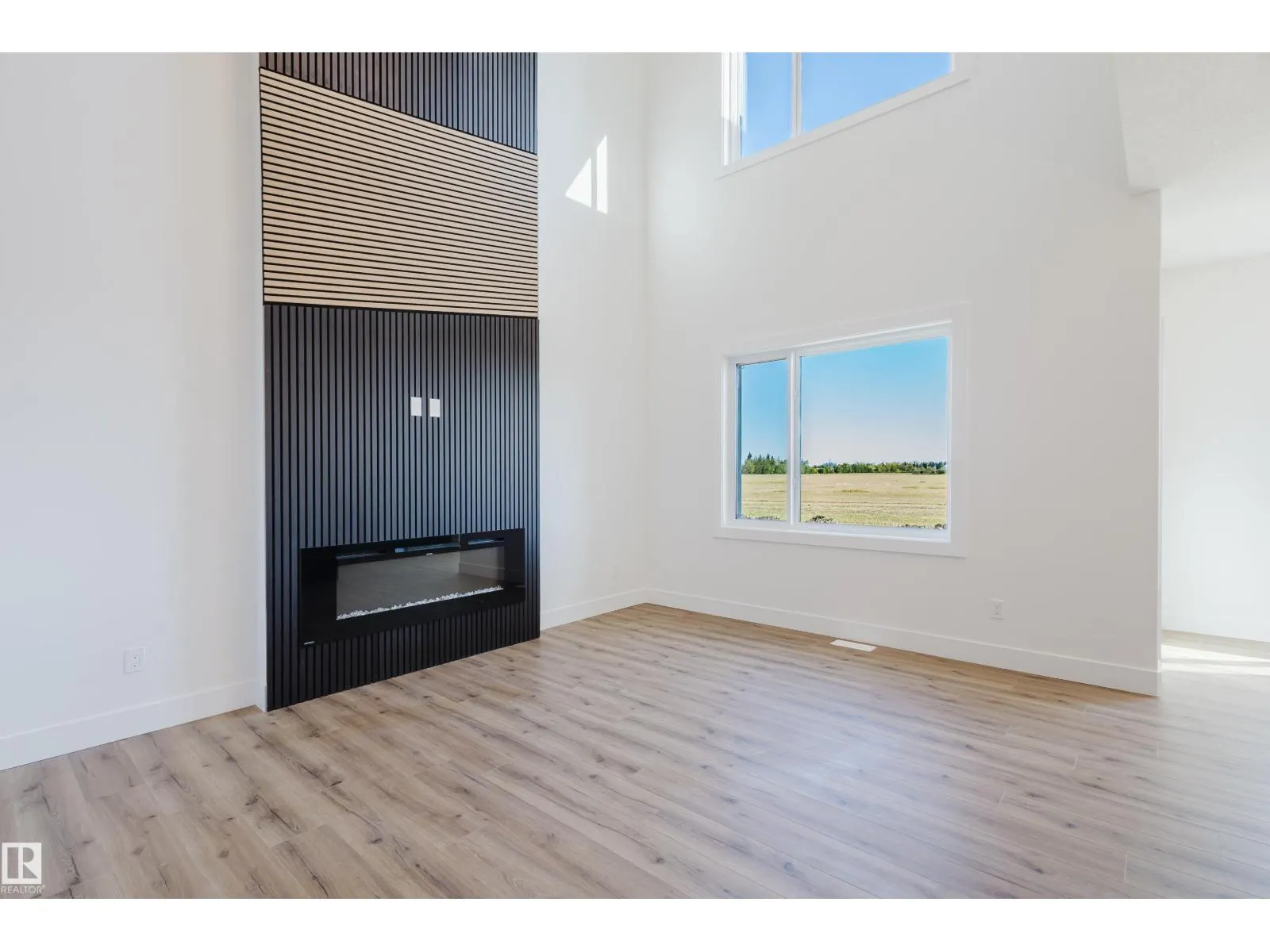 333 Bluff CV