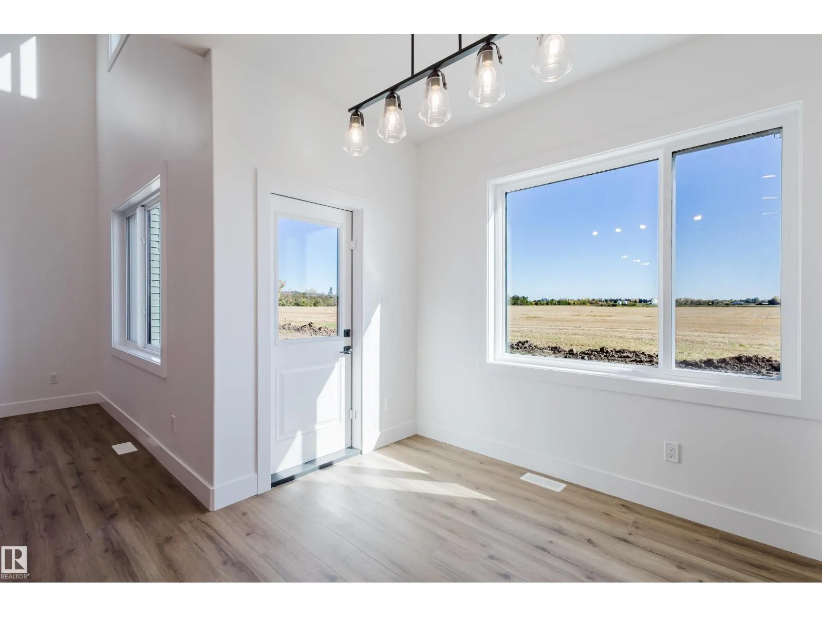 333 Bluff CV