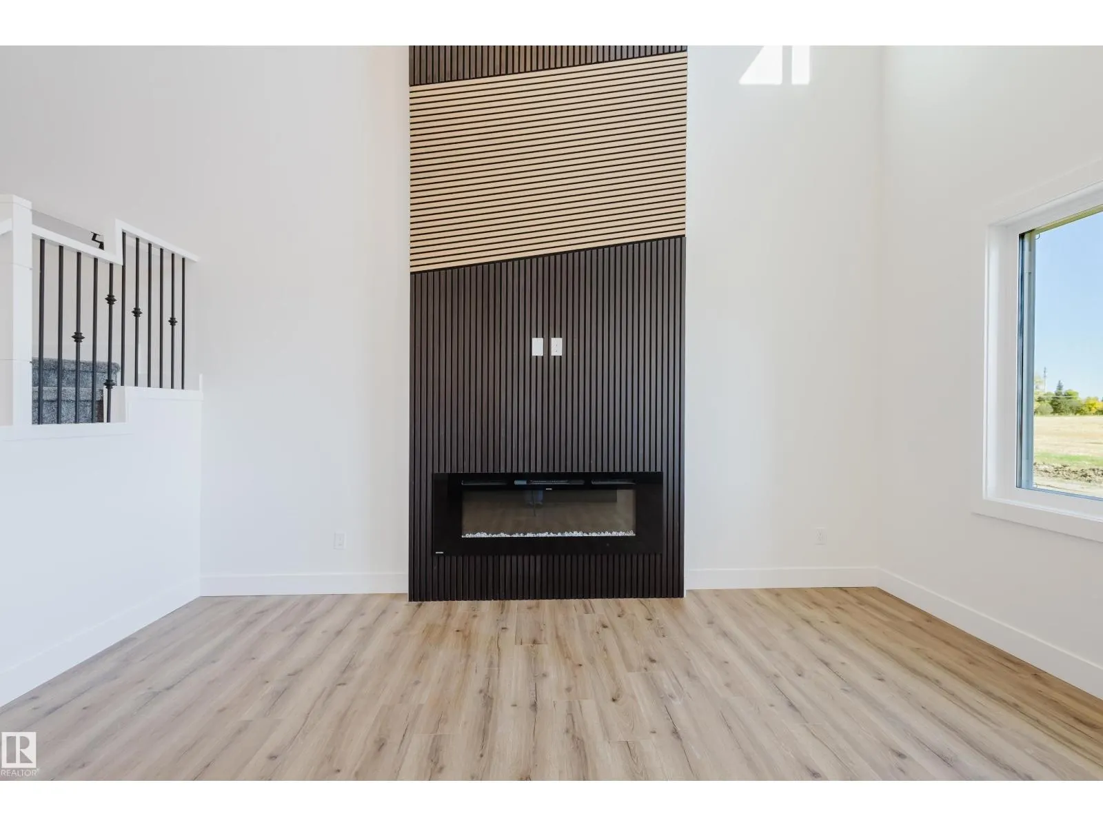 333 Bluff CV