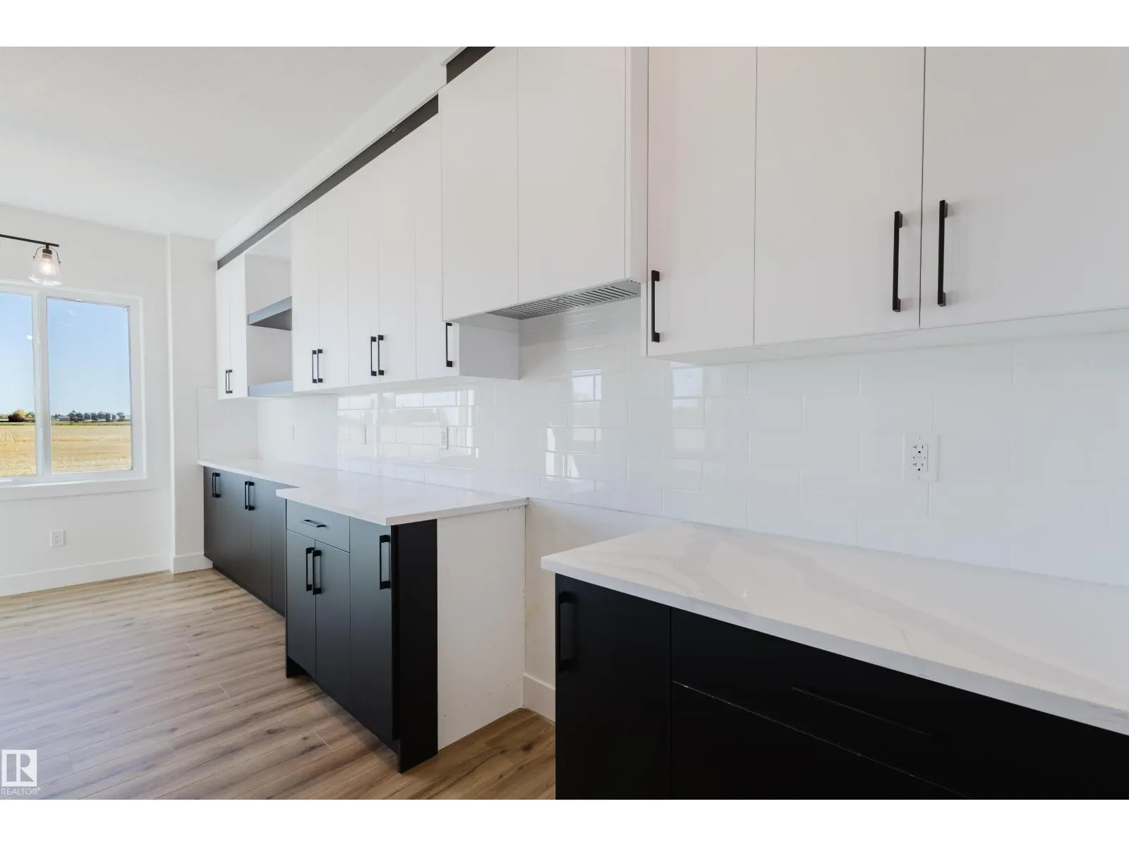 333 Bluff CV