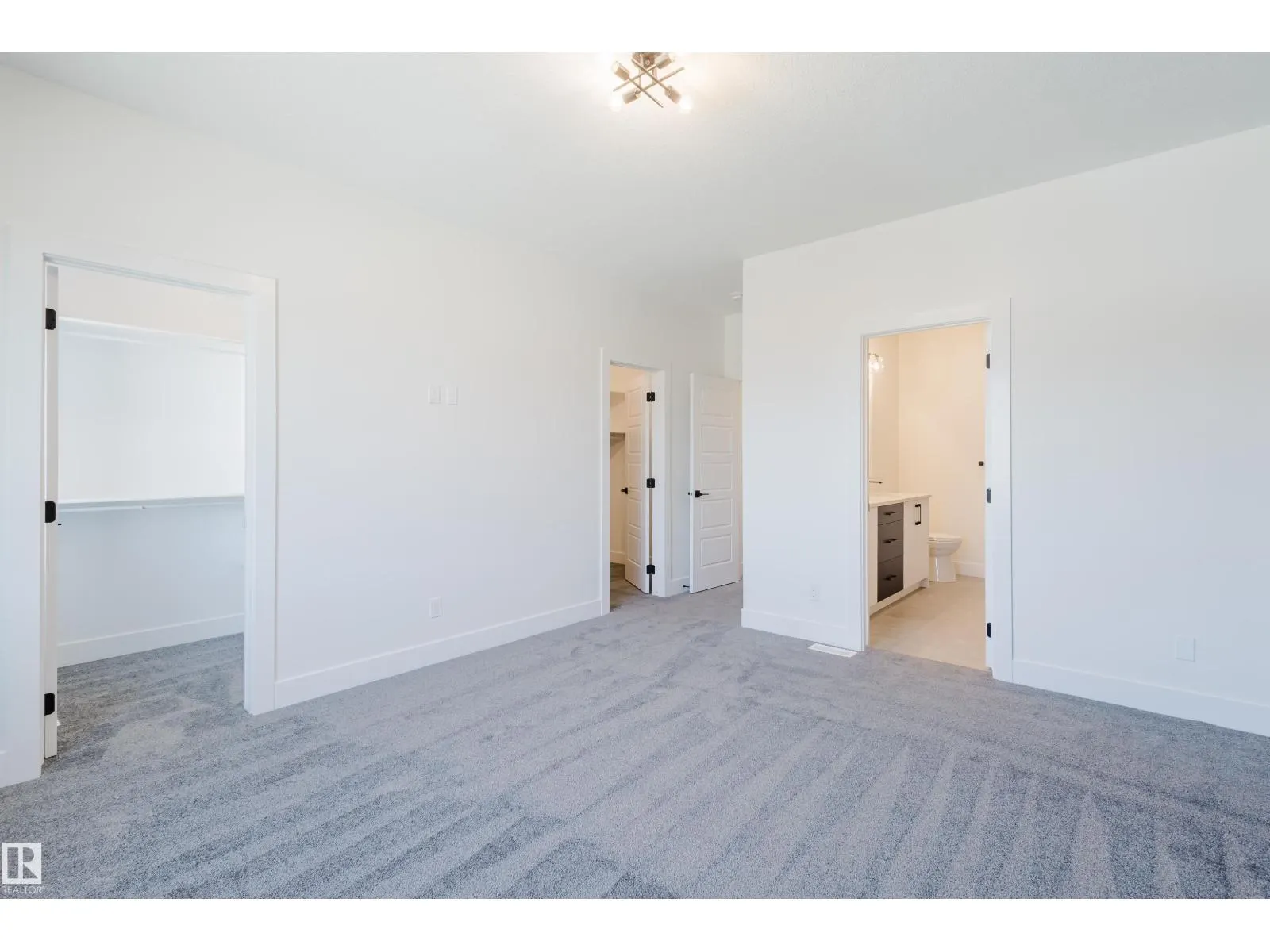 333 Bluff CV