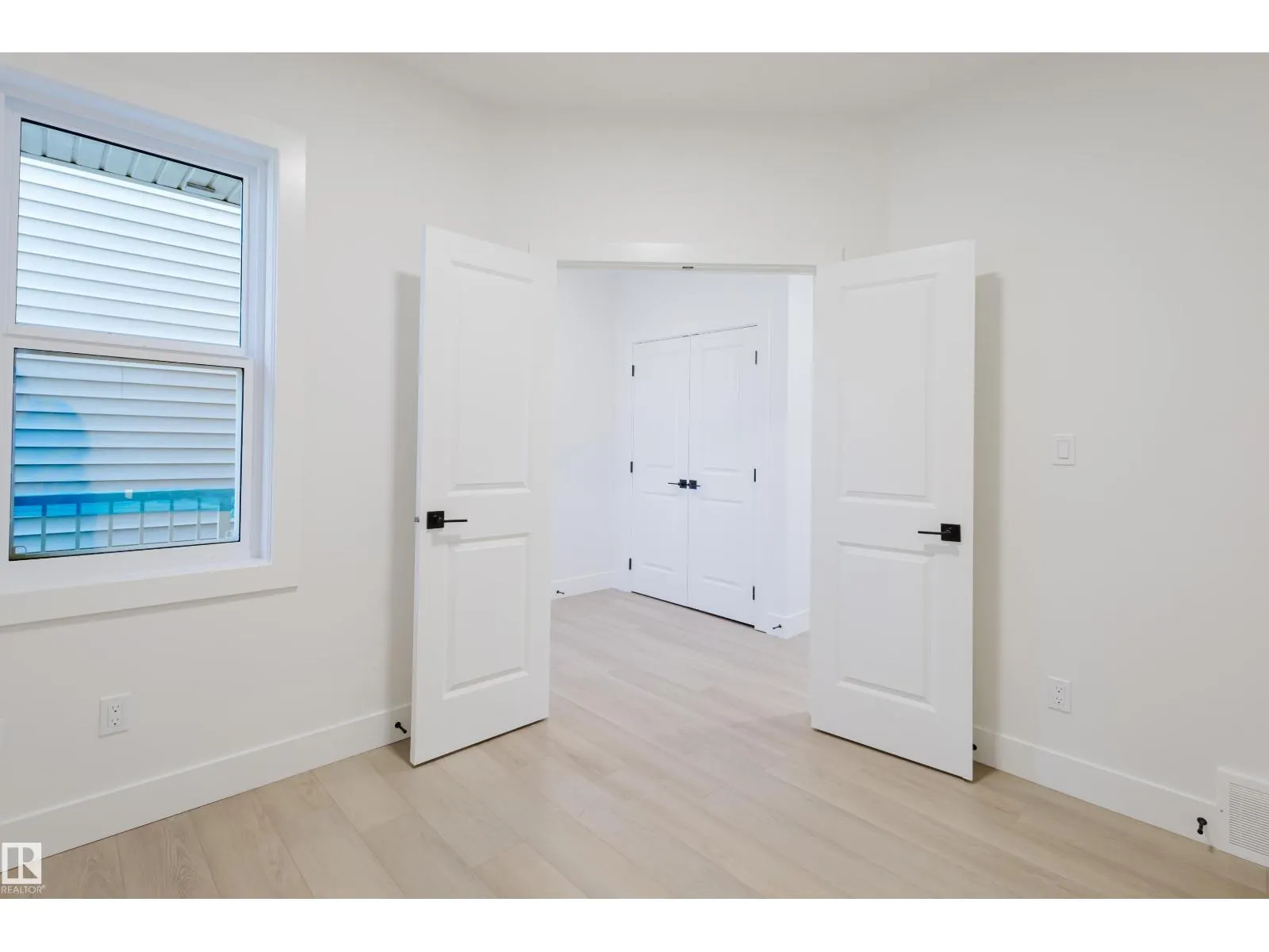 329 Bluff CV