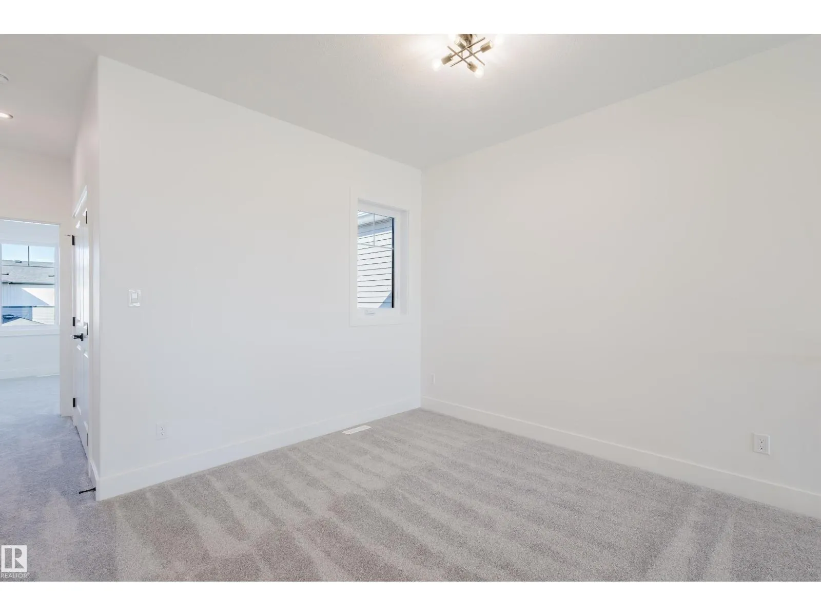 329 Bluff CV
