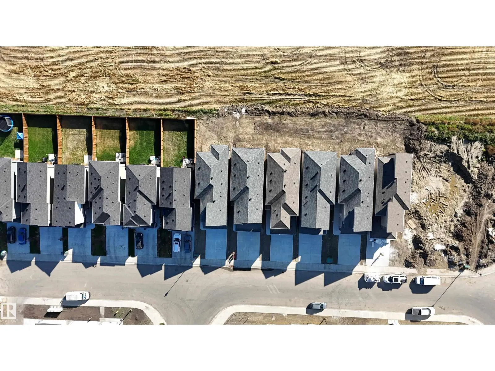 329 Bluff CV