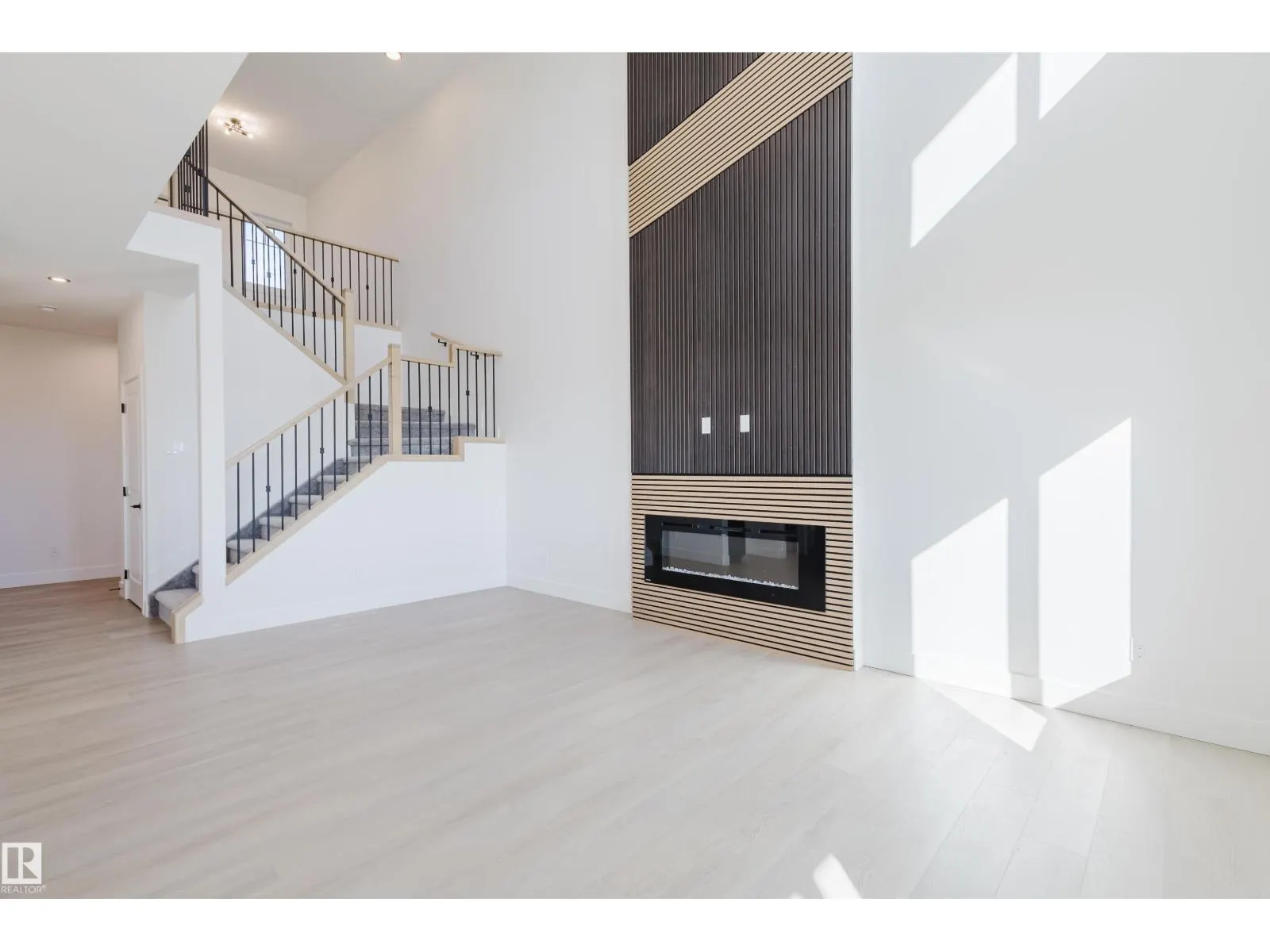 329 Bluff CV