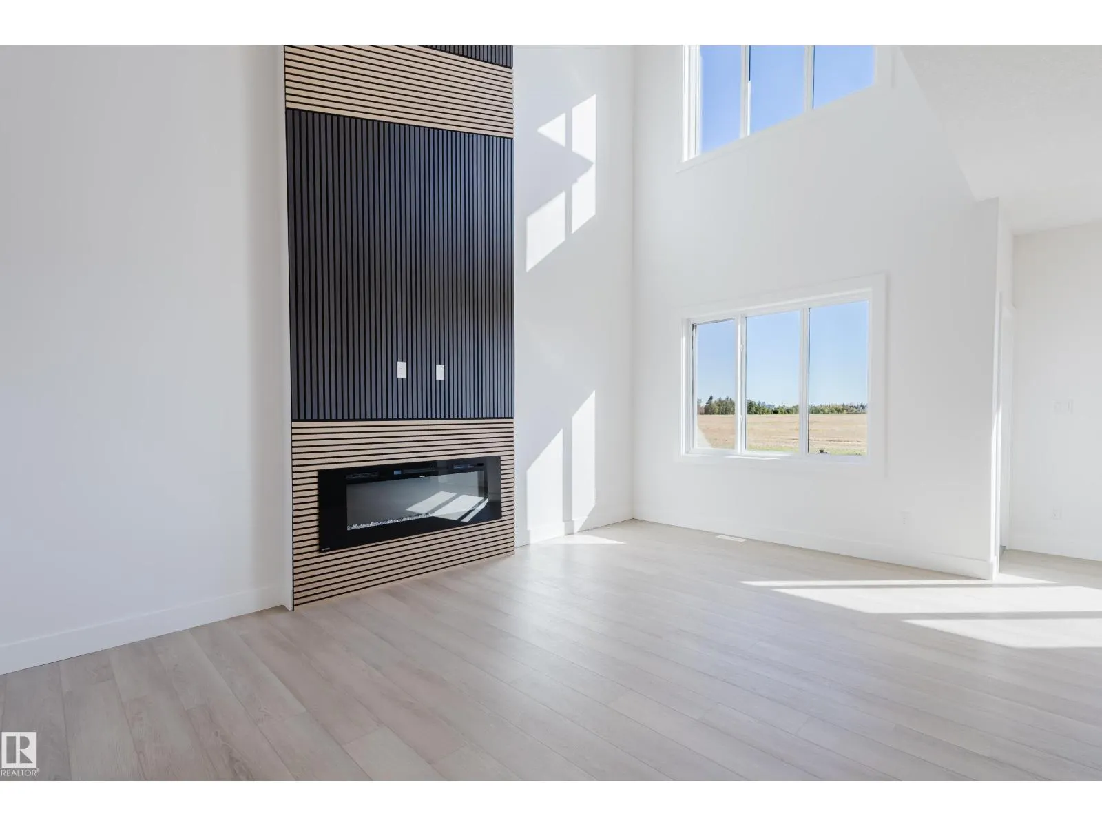 329 Bluff CV