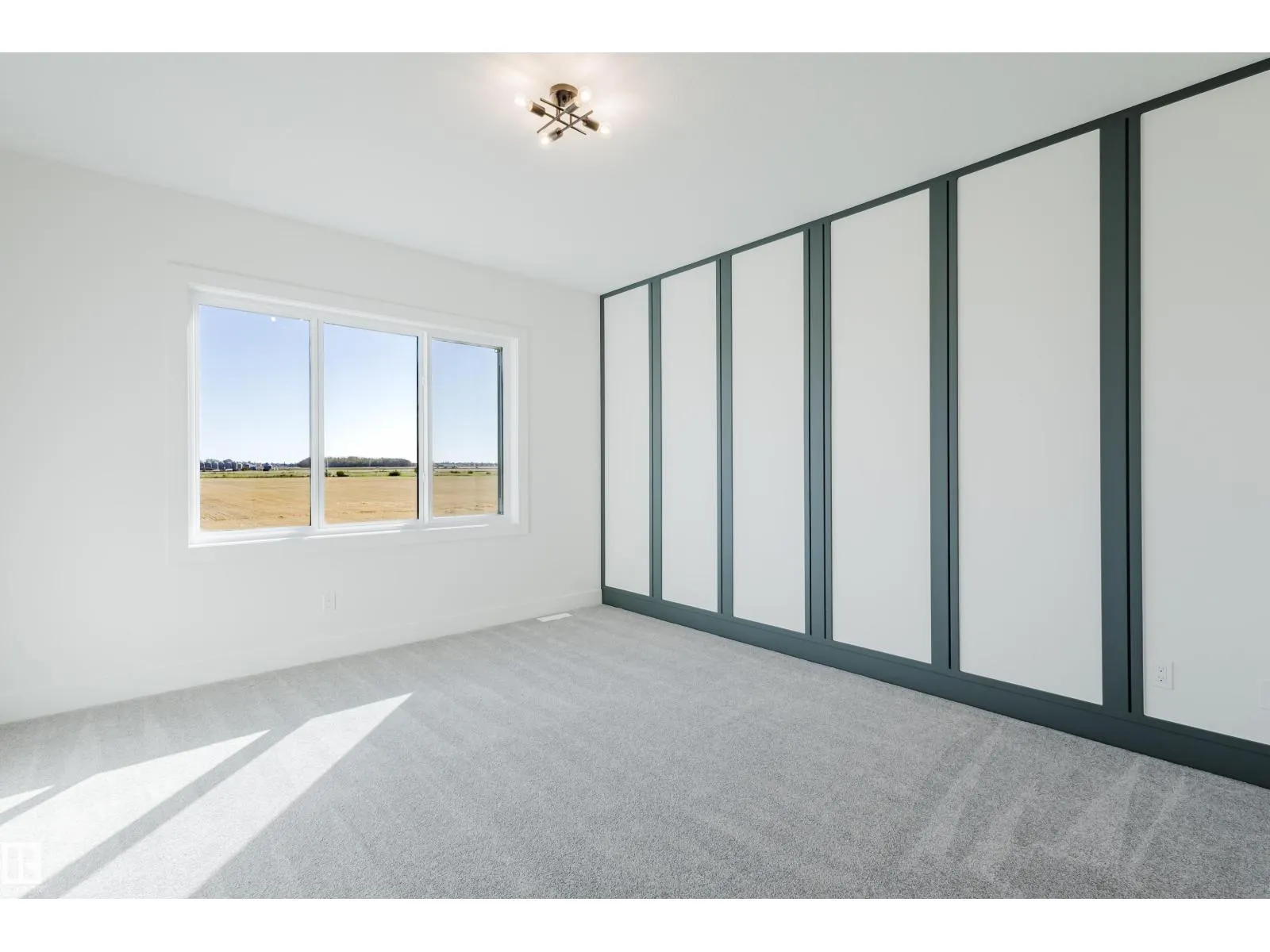 329 Bluff CV